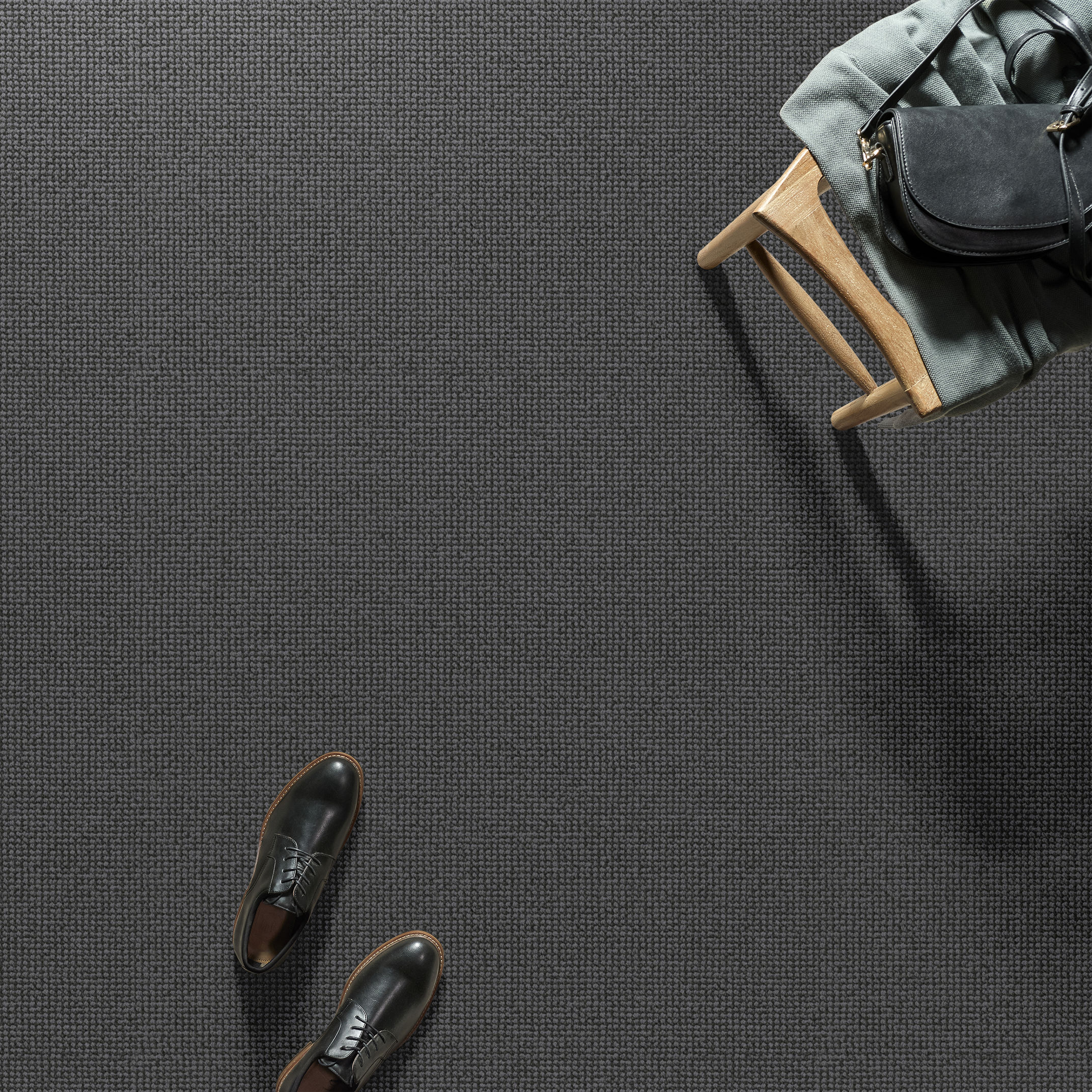 ALLURING OBSIDIAN ROOM