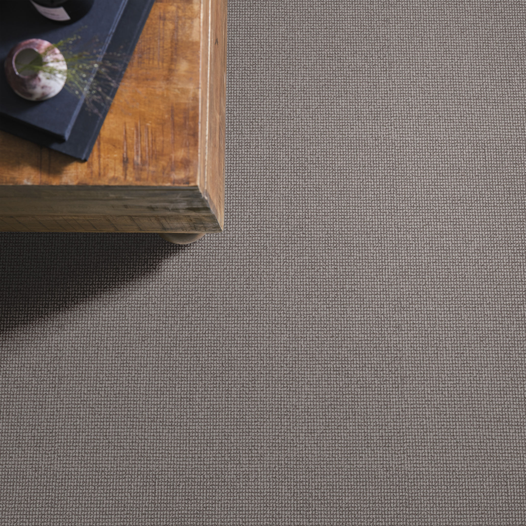 ALLURING FLAGSTONE ROOM