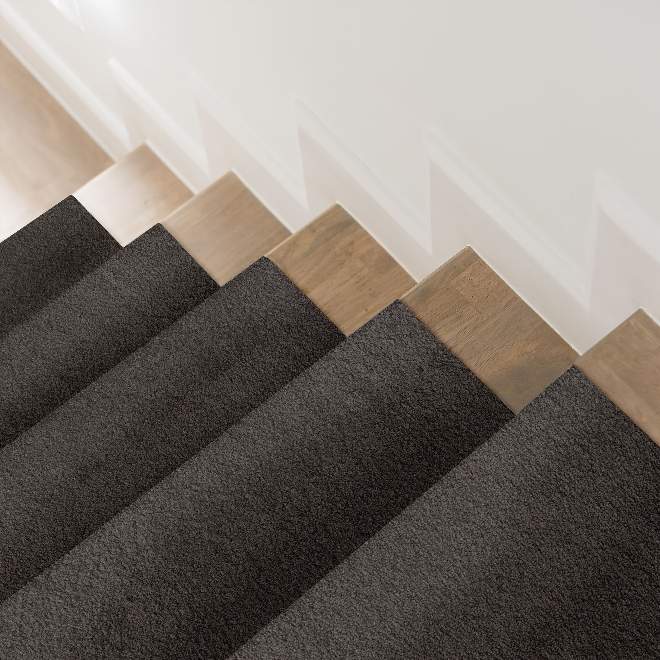 LUXE FEEL I ARMORY ROOM