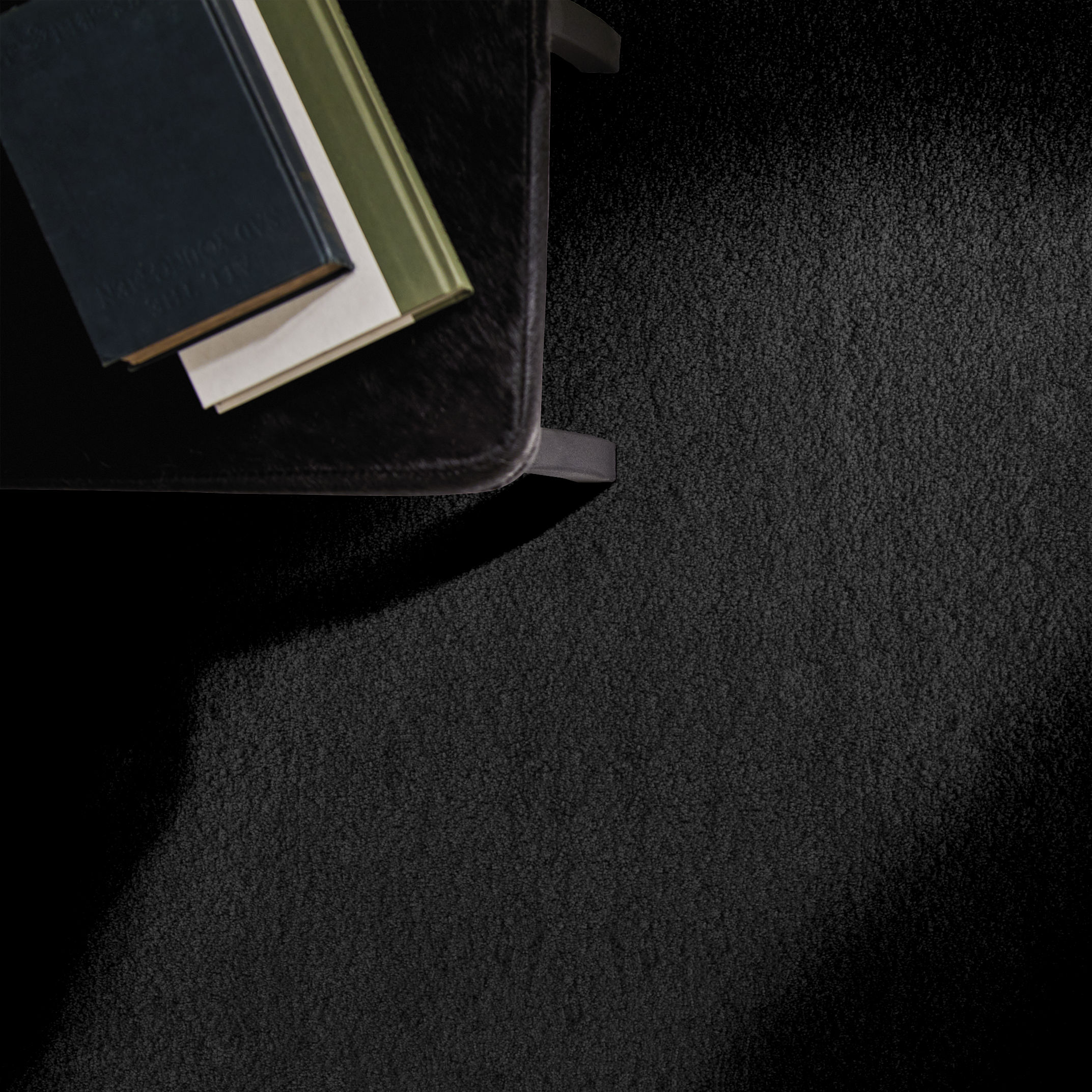 LUXE FEEL I BLACKOUT ROOM