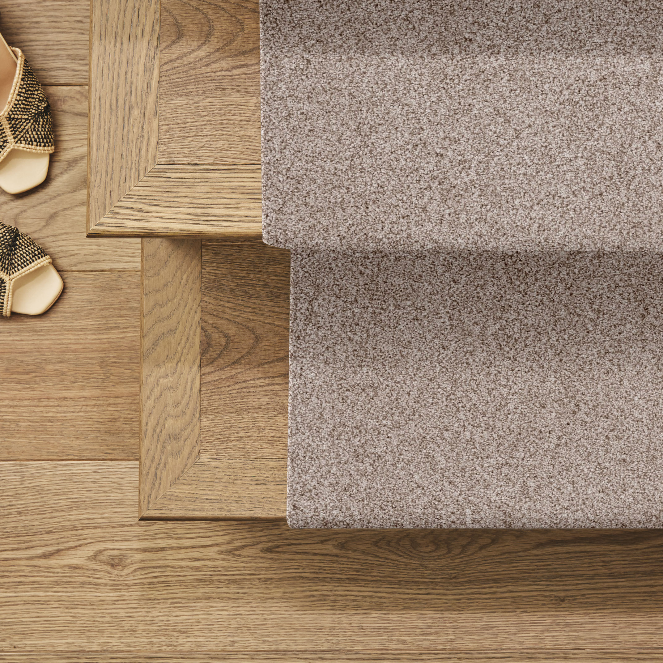 SUMPTUOUS I CRICKET CLUB ROOM