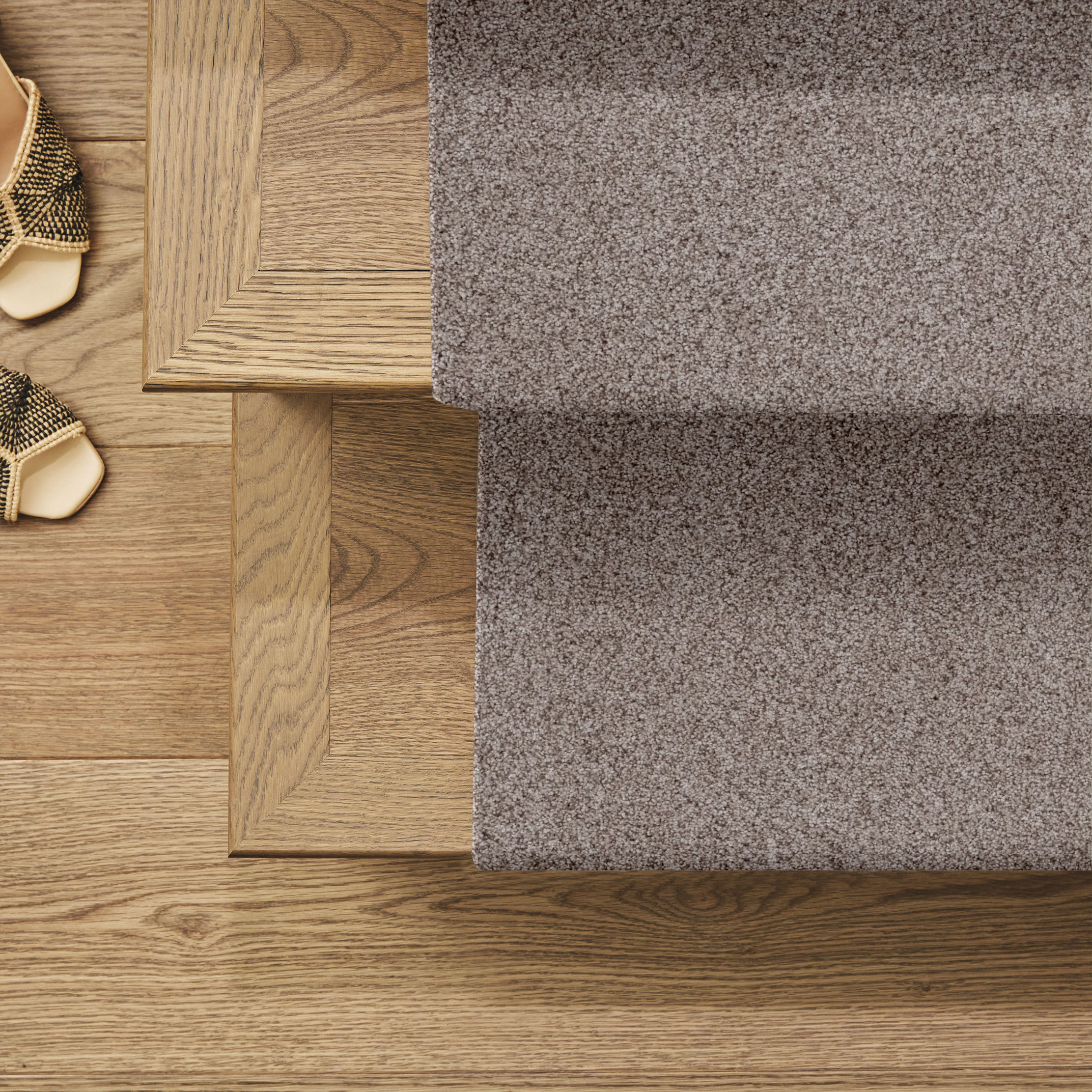 SUMPTUOUS I HERITAGE TAUPE ROOM