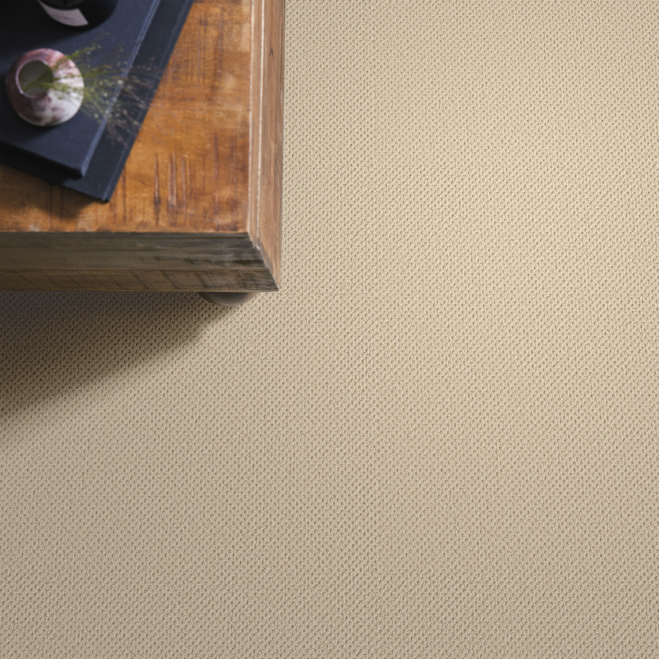 GRACIOUS CREAMY ROOM