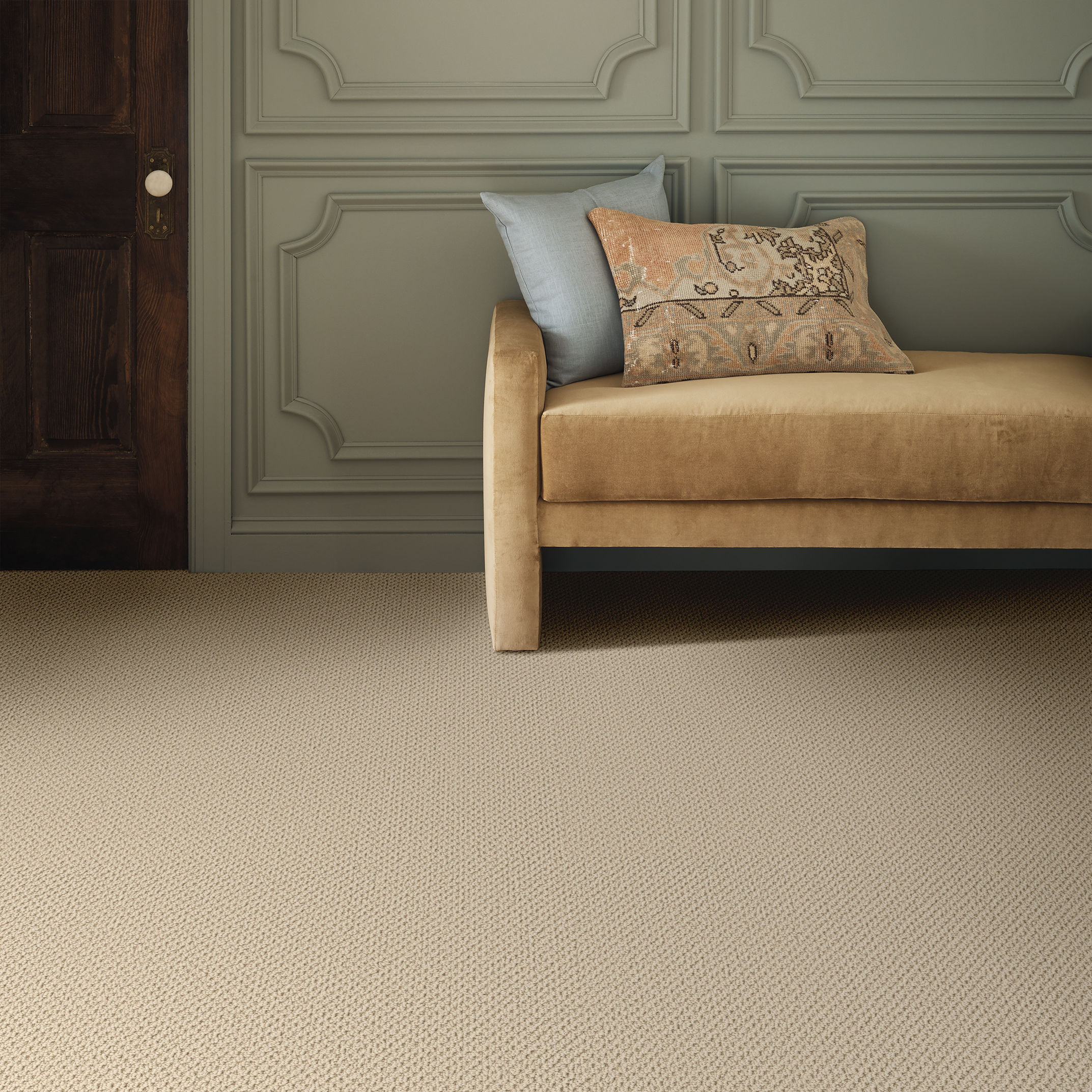 GRACIOUS CREAMY ROOM