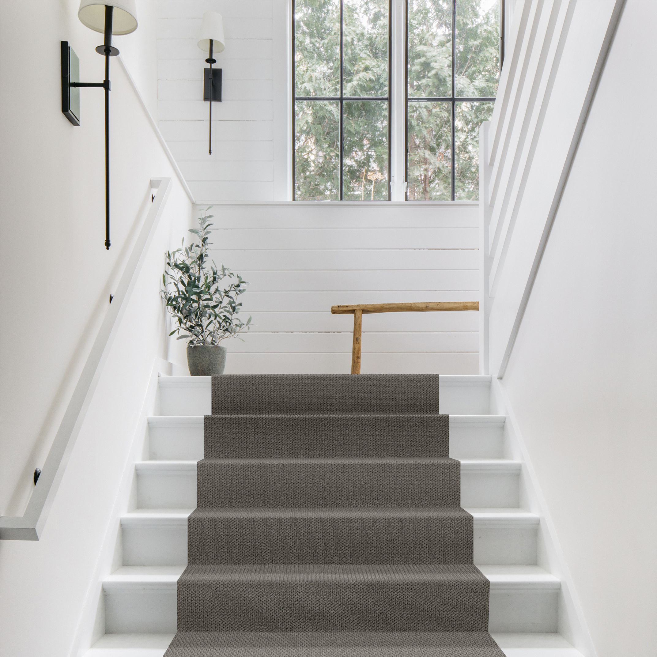 GRACIOUS IRON MOUNTAIN ROOM