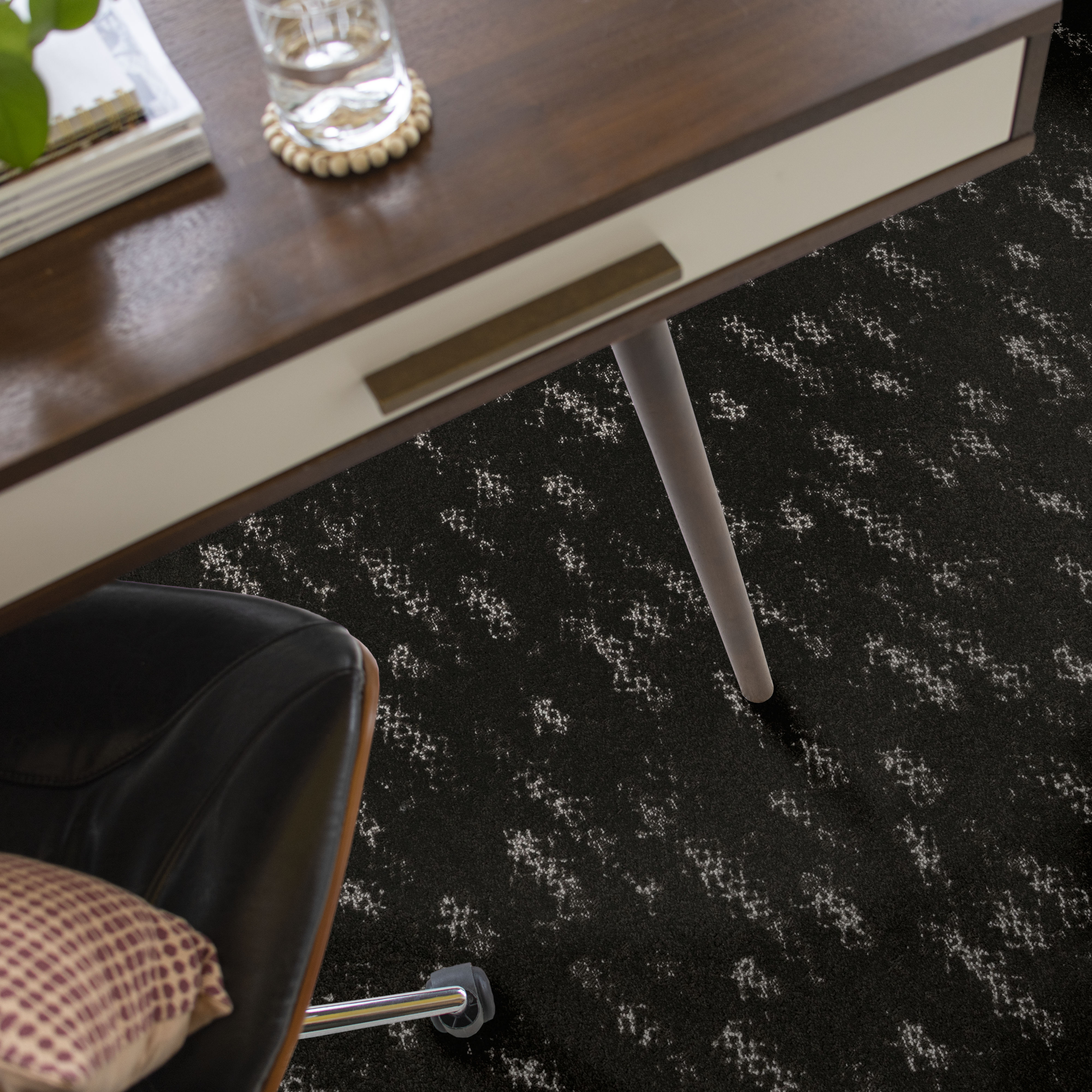 EVOKE CHARCOALS ROOM in room