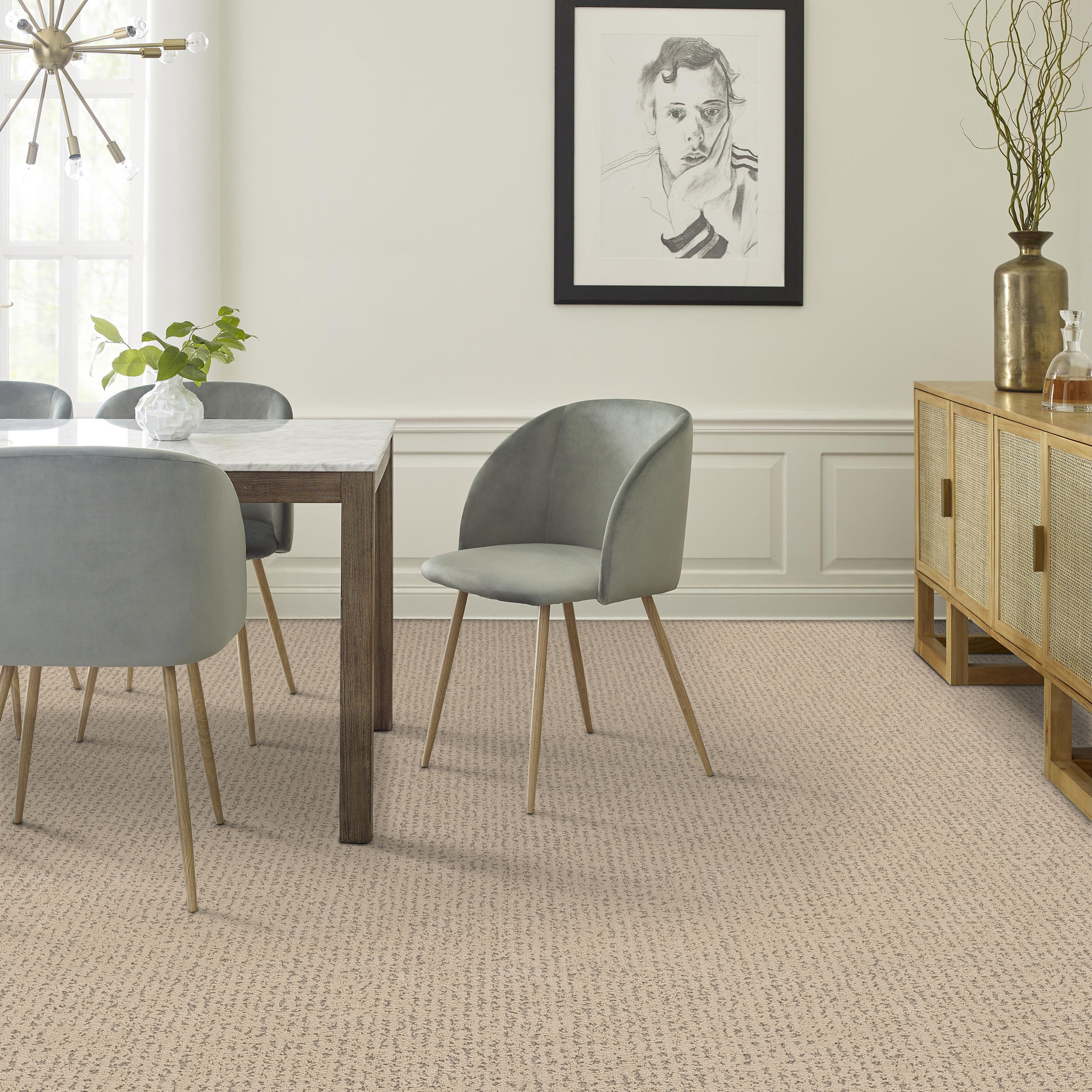 TANGENT LAMP GLOW ROOM in room