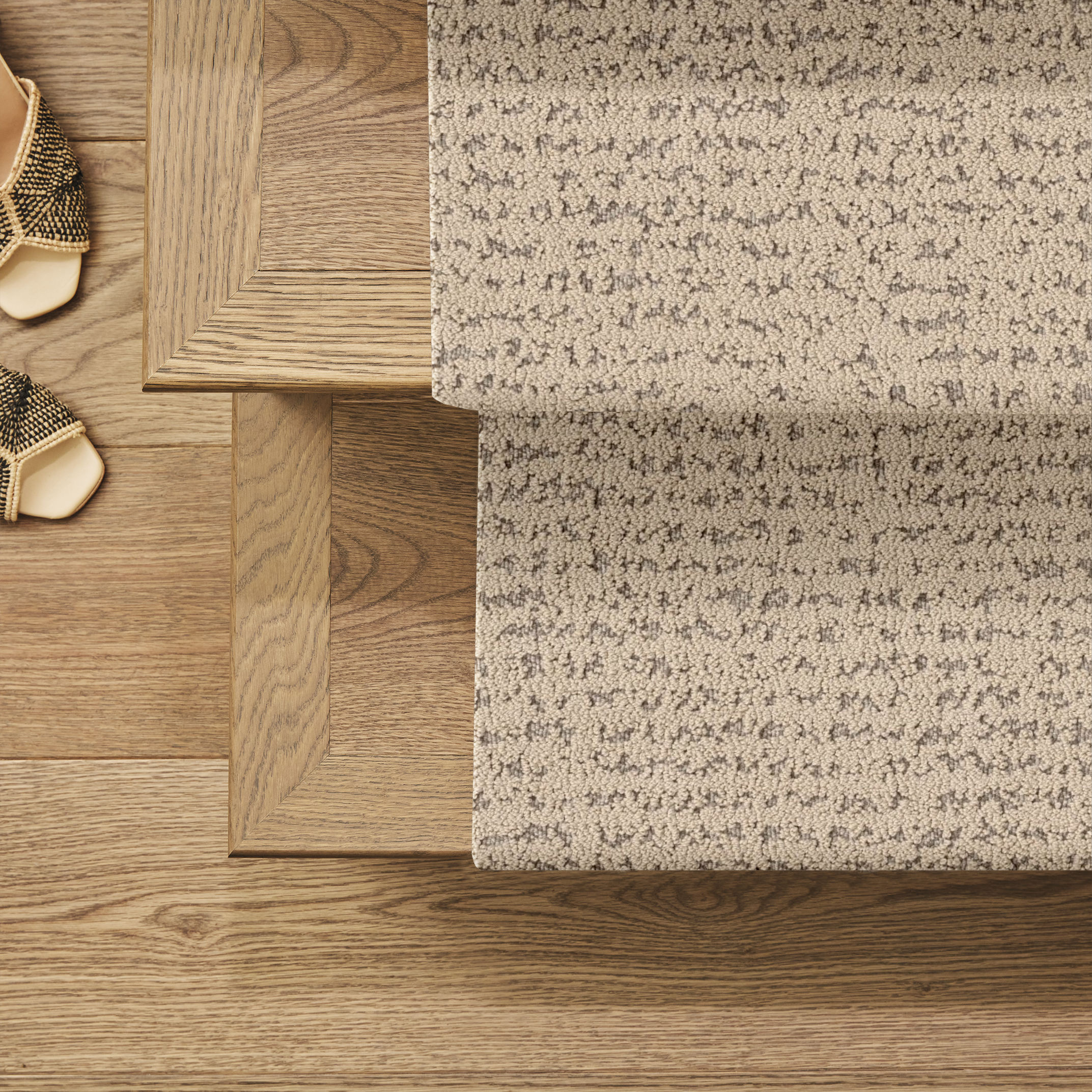 TANGENT LAMP GLOW ROOM