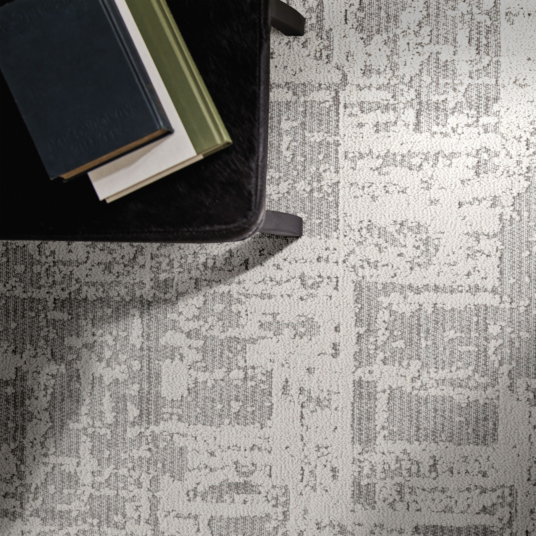 DISCOVER FIRST FROST ROOM