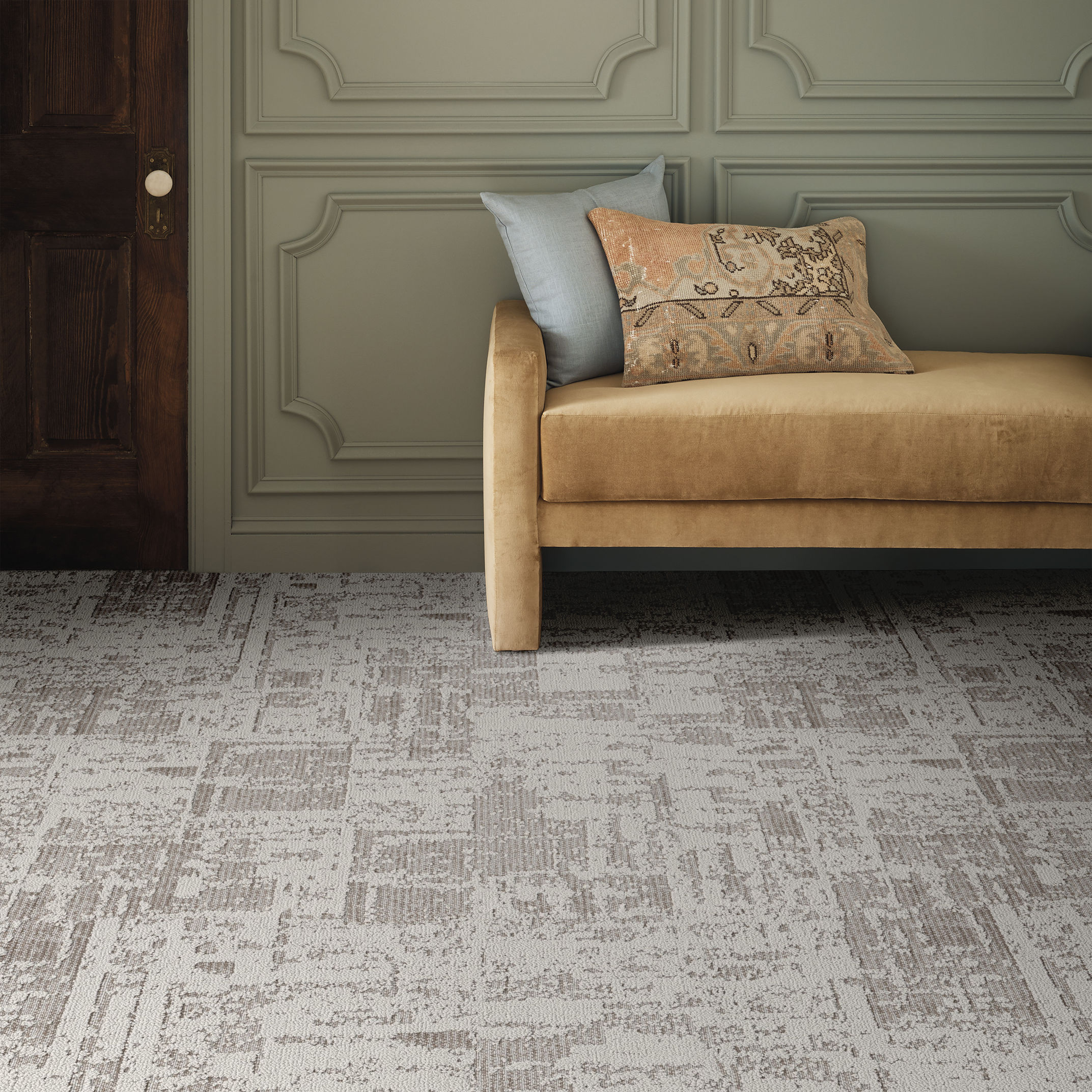 DISCOVER GREY FOX ROOM