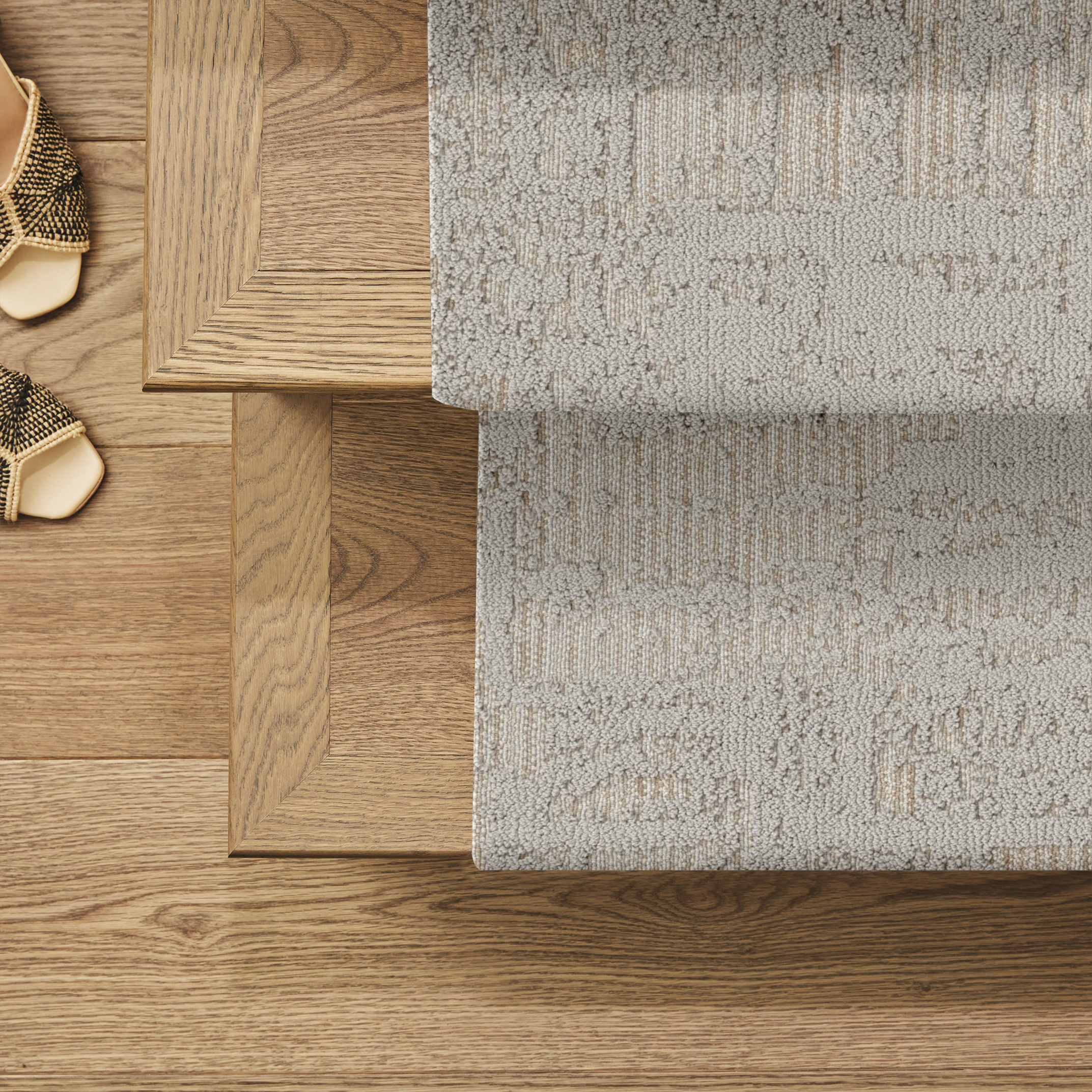 DISCOVER SMOOTH STONES ROOM