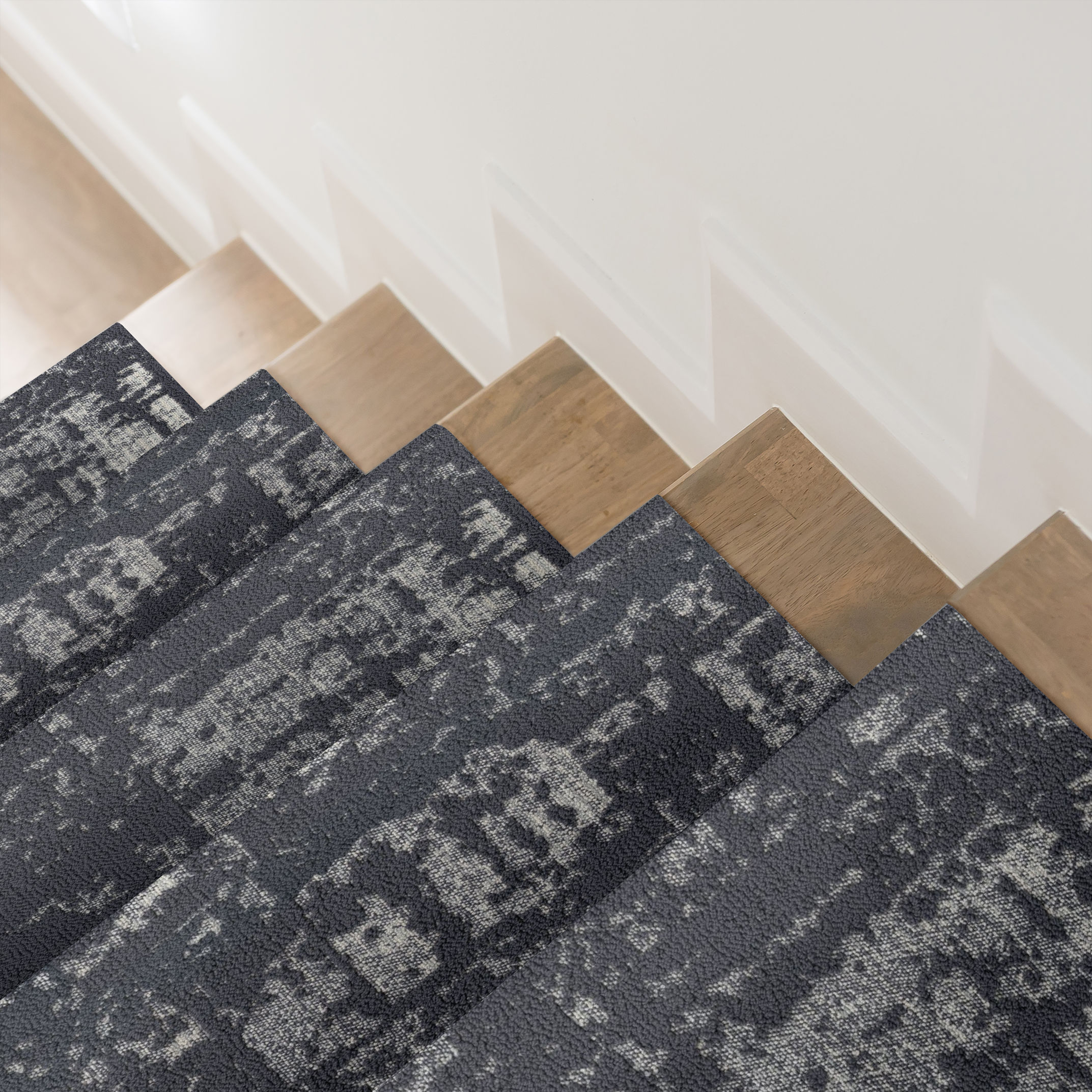 DISCOVER WASHED NAVY ROOM