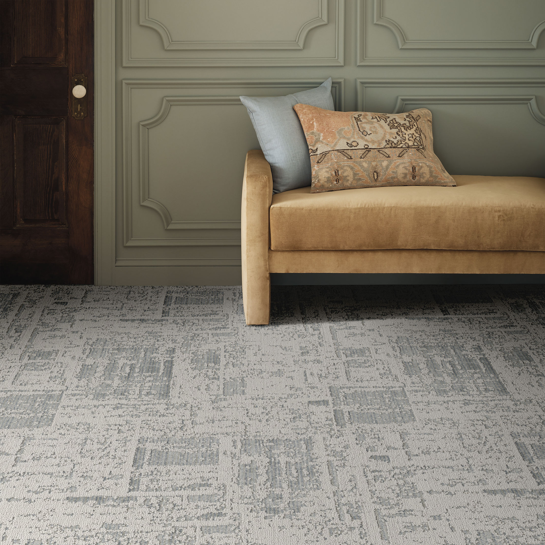 DISCOVER SEA BREEZE ROOM