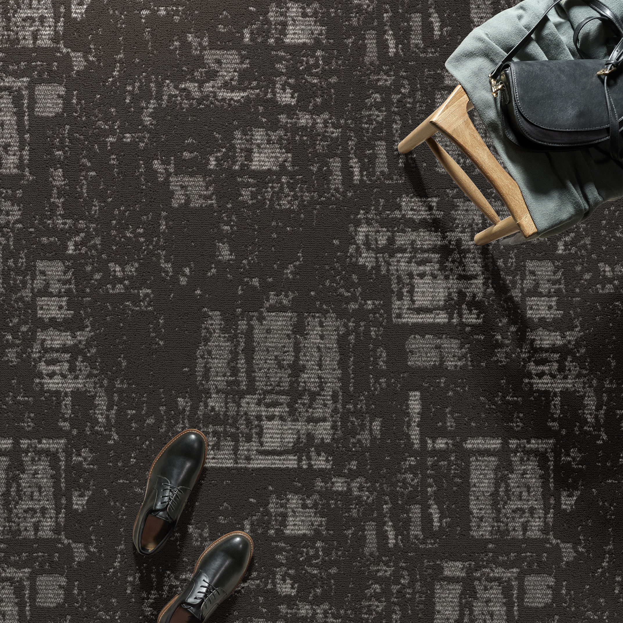 DISCOVER CHARCOALS ROOM