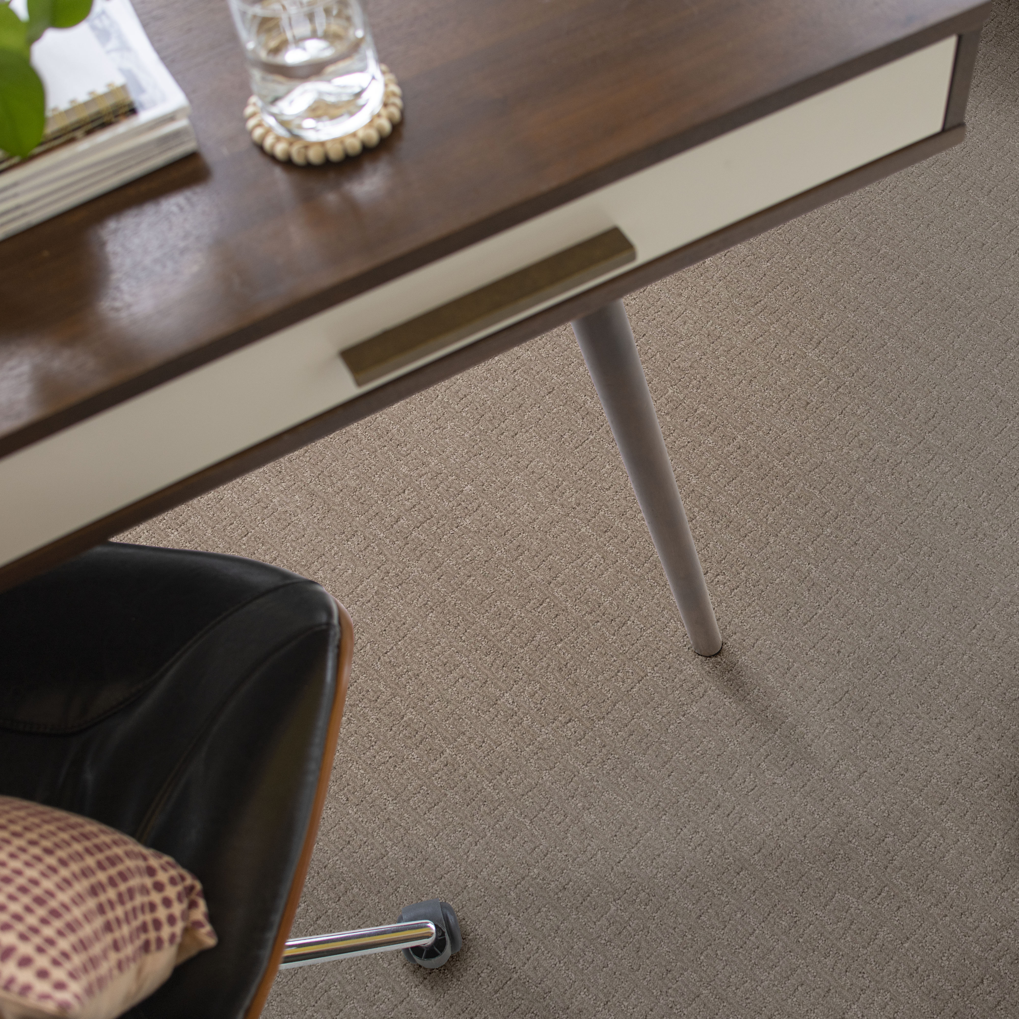 VIGNETTE GREIGE ROOM in room