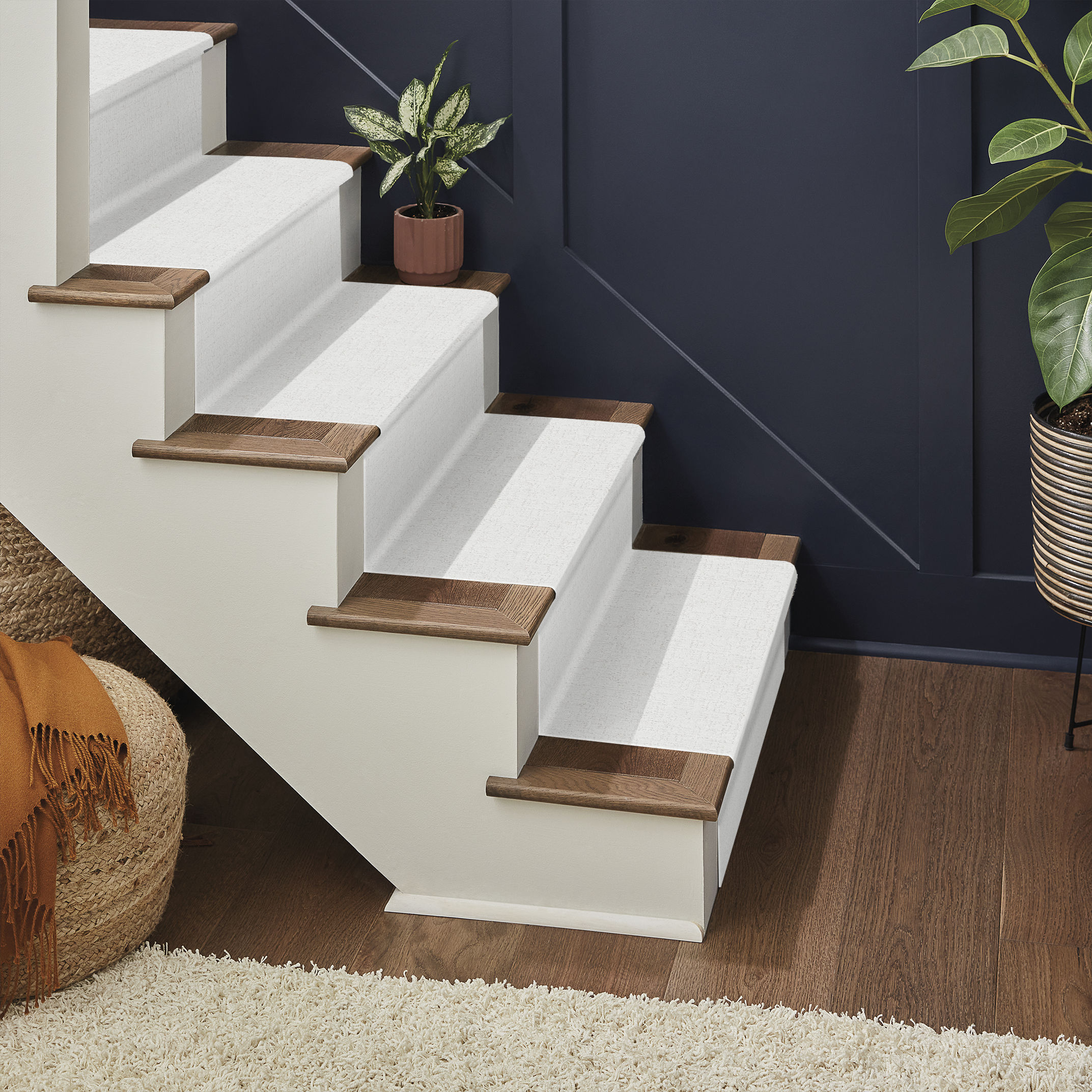 INDULGENT STUCCO ROOM