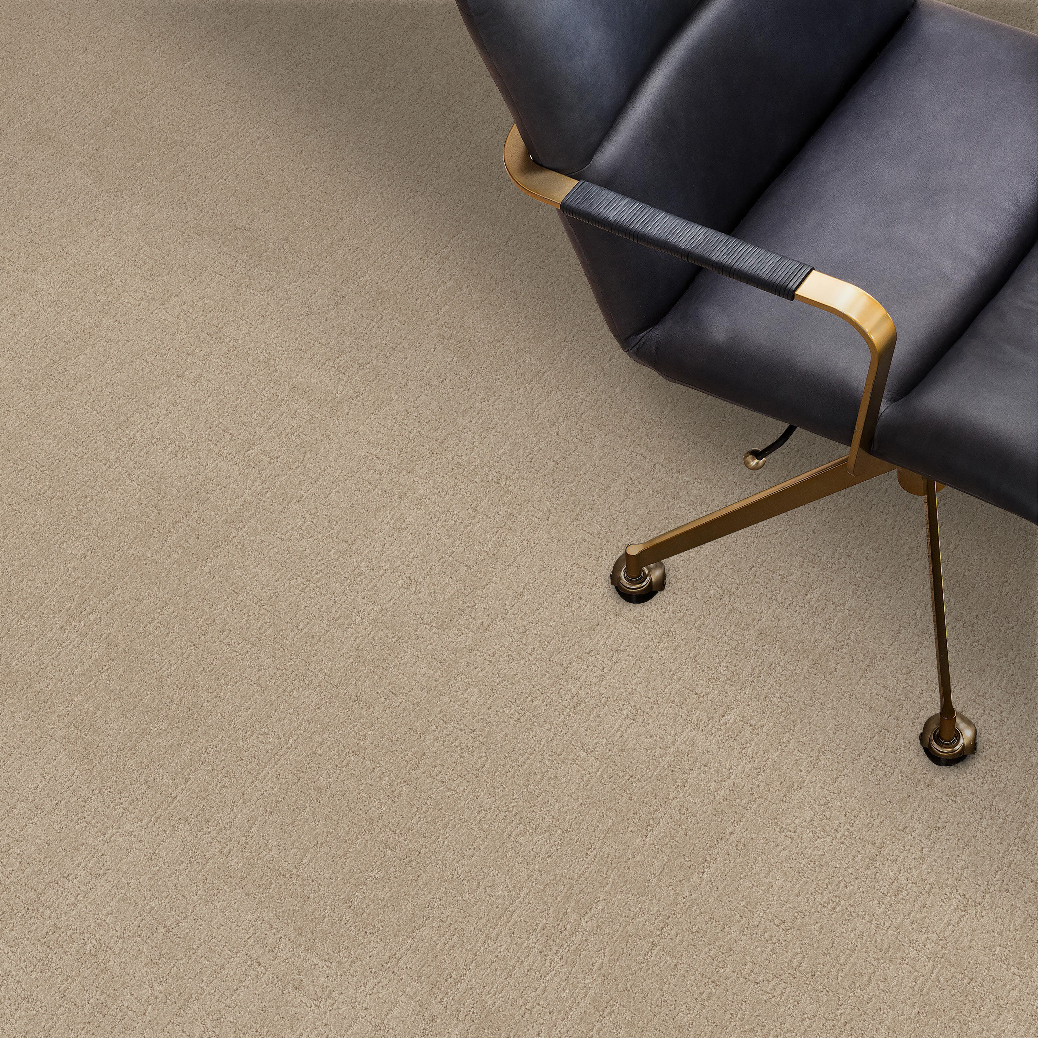 INDULGENT CHAMPAGNE ROOM in room