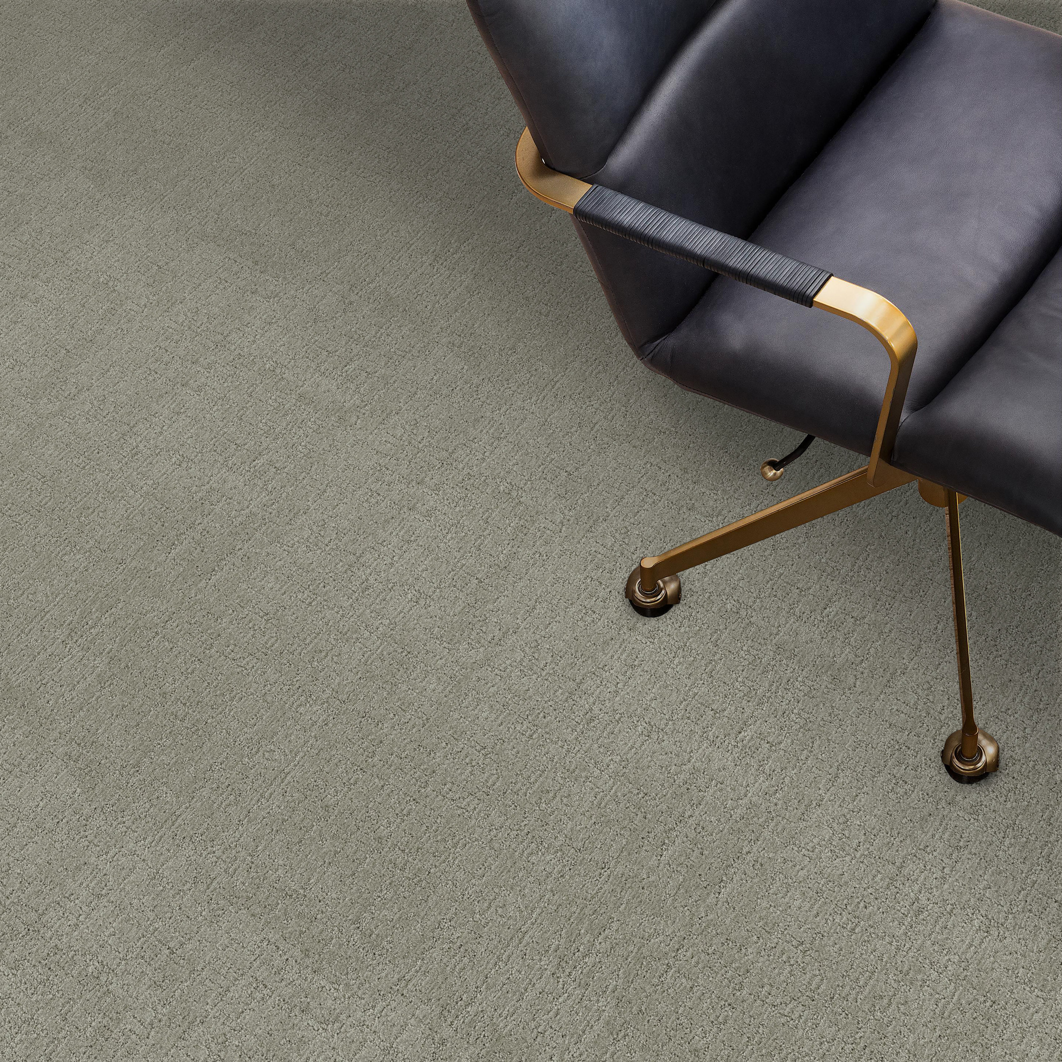 INDULGENT MINT LEAF ROOM in room