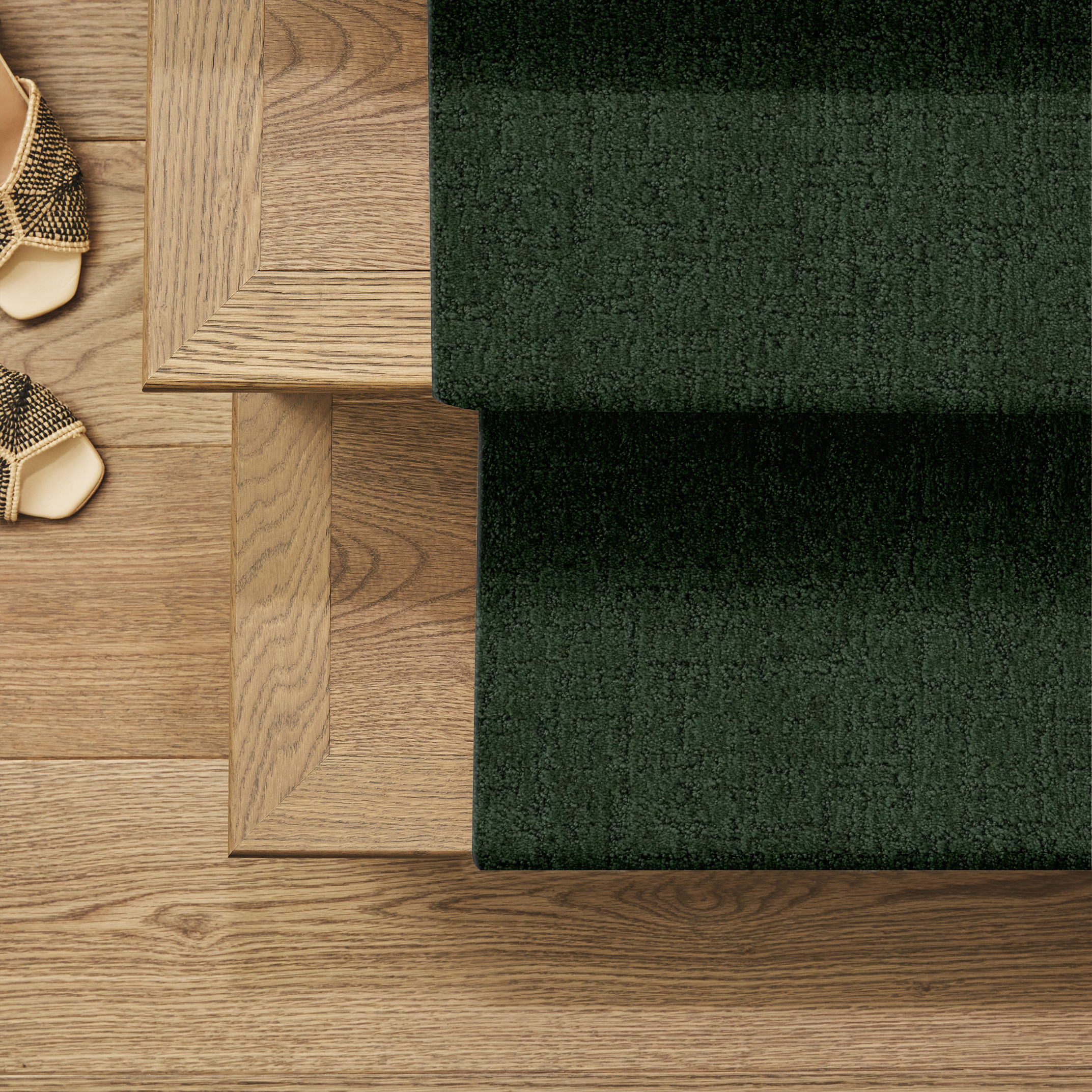 INDULGENT DEEP PINE ROOM