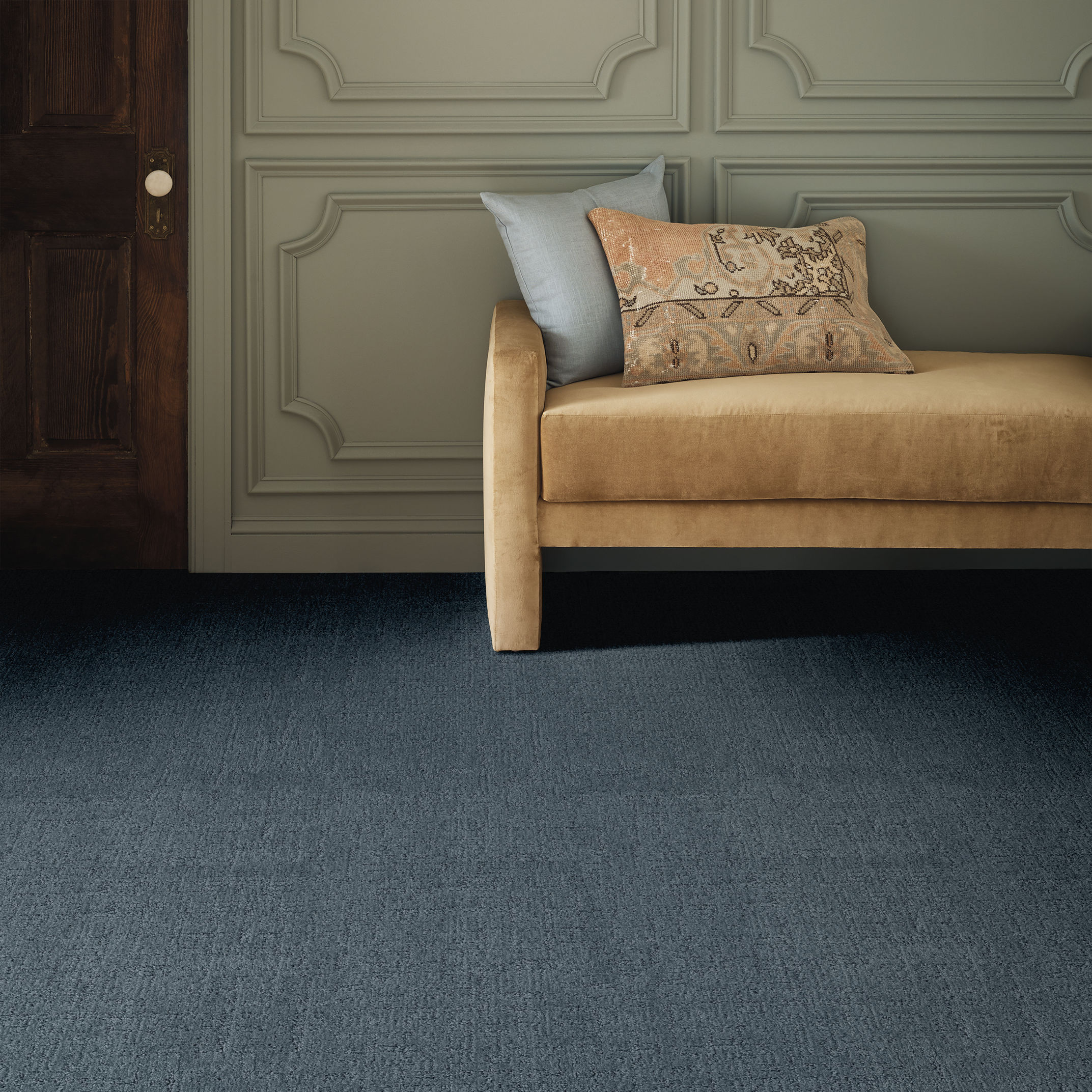 INDULGENT TIDAL POOL ROOM