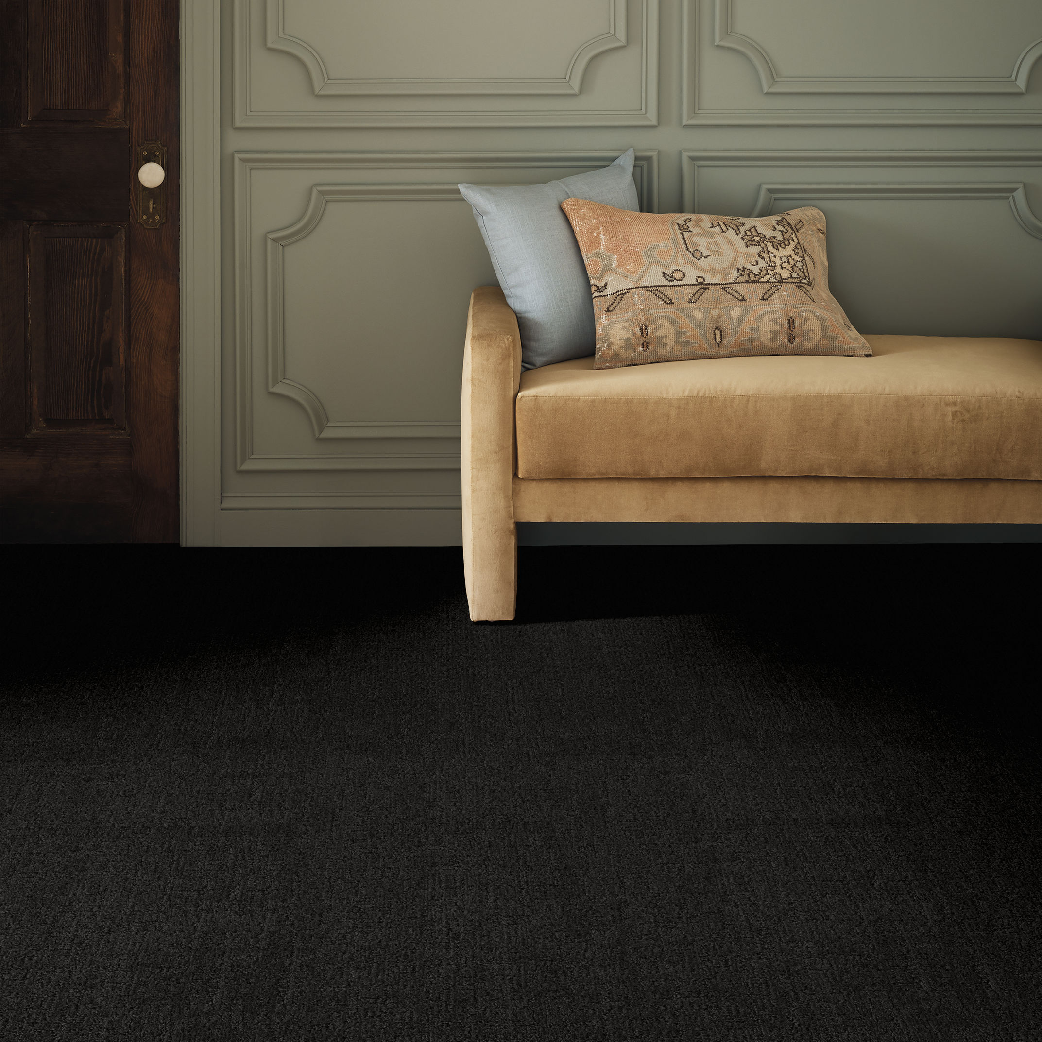 INDULGENT VIP LOUNGE ROOM