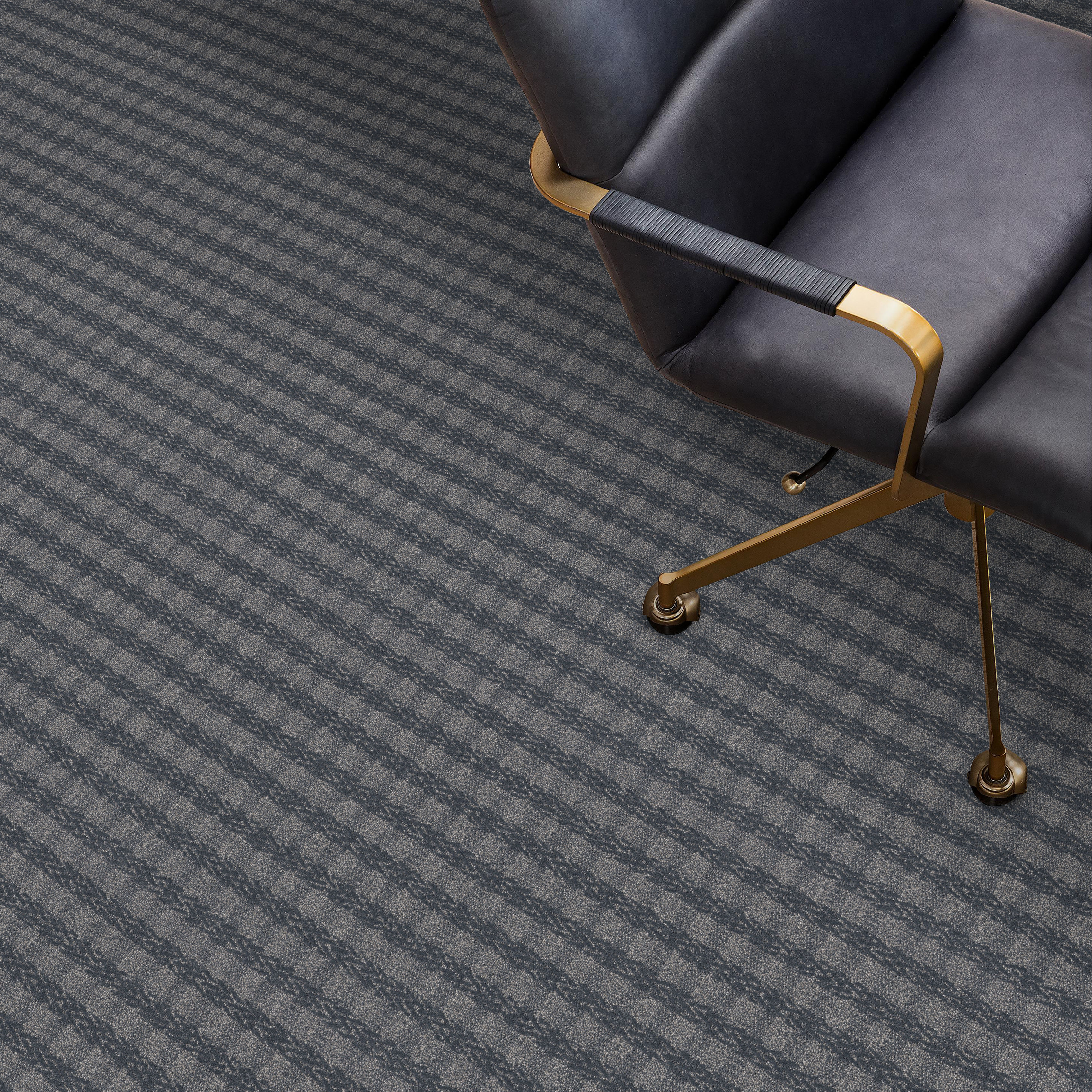 IMAGINATION CASCADE ROOM in room