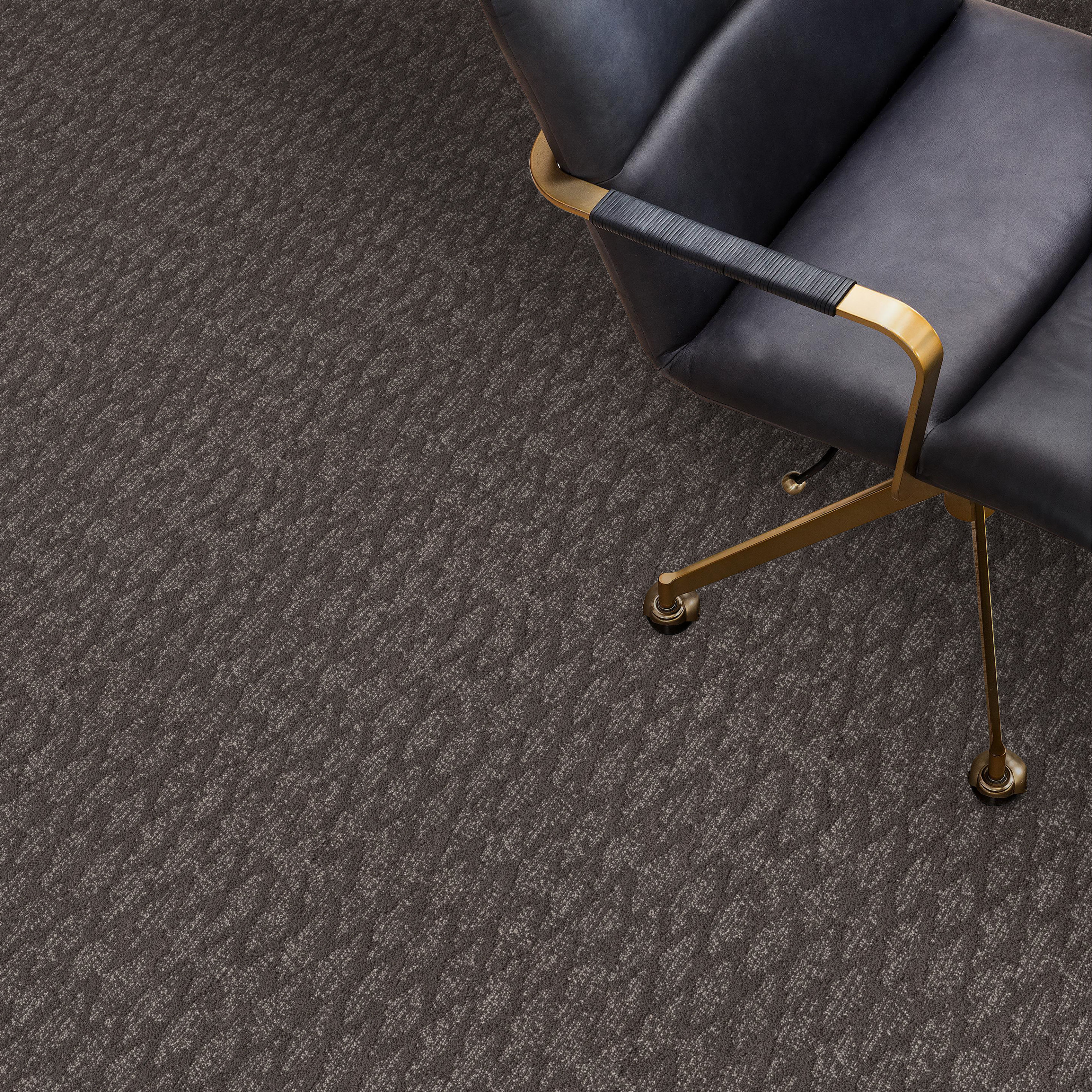 ILLUMINATION ONYX ROOM in room