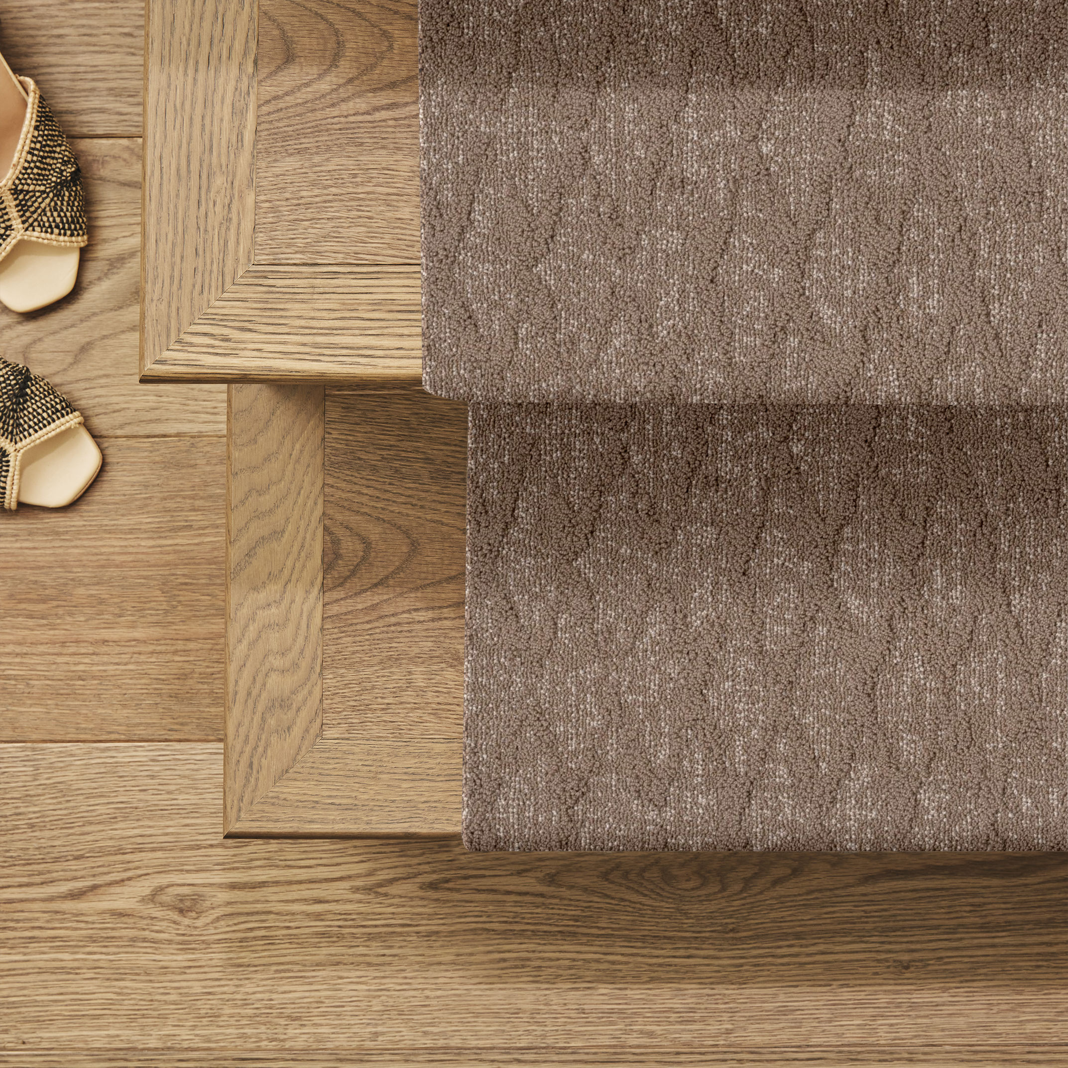 ILLUMINATION BUNGALOW ROOM