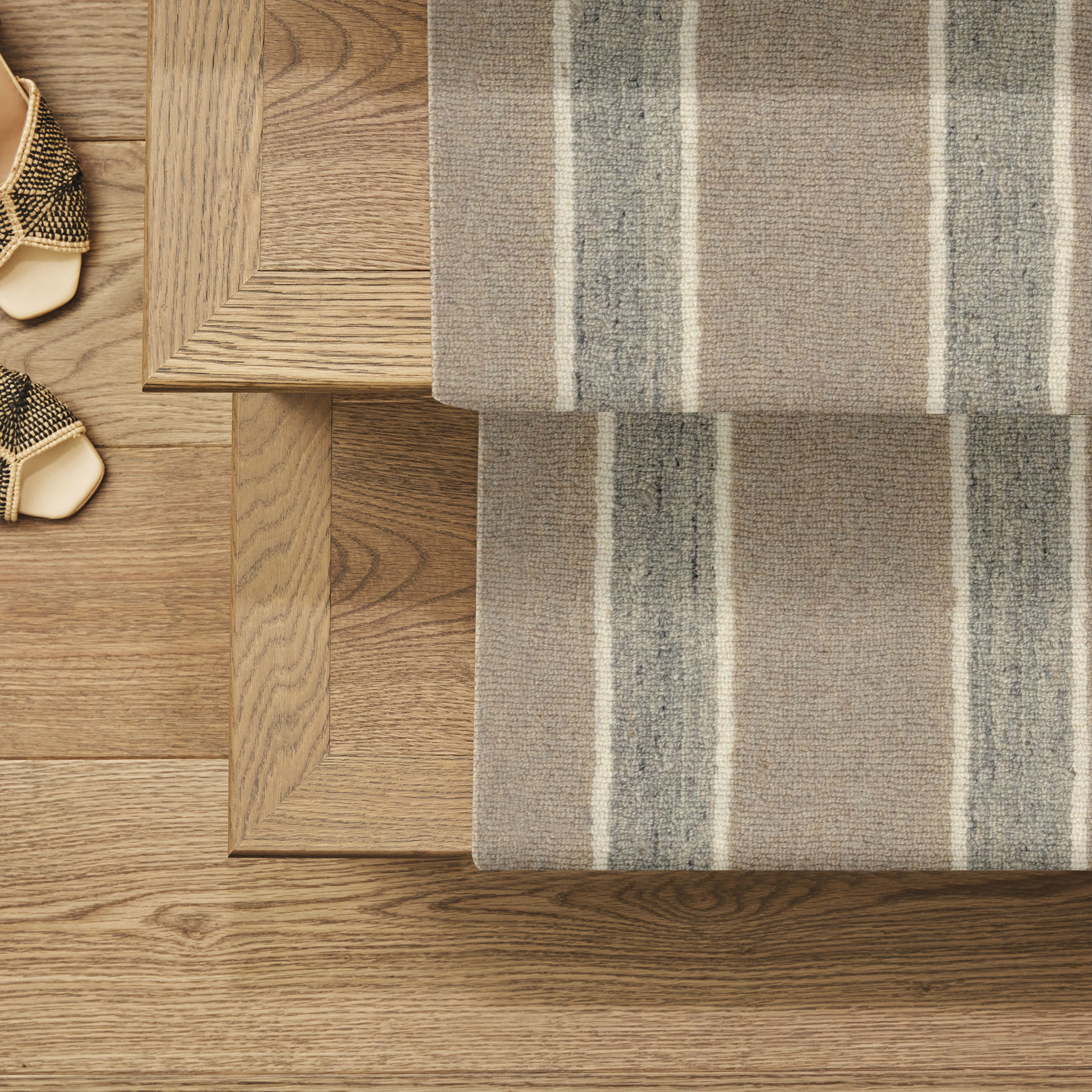 GALLERY GARDEN PATH ROOM