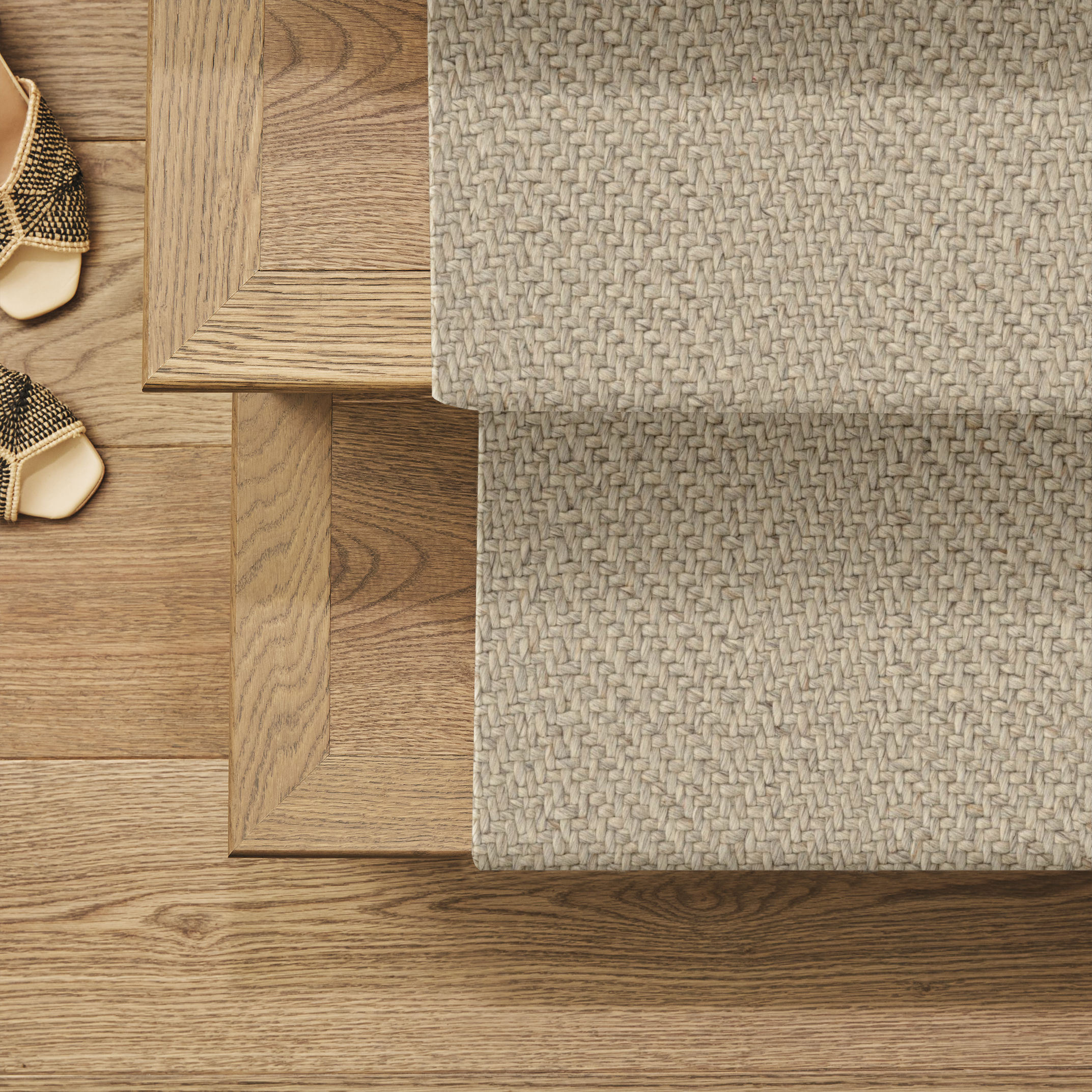 INTERWOVEN FLAX ROOM