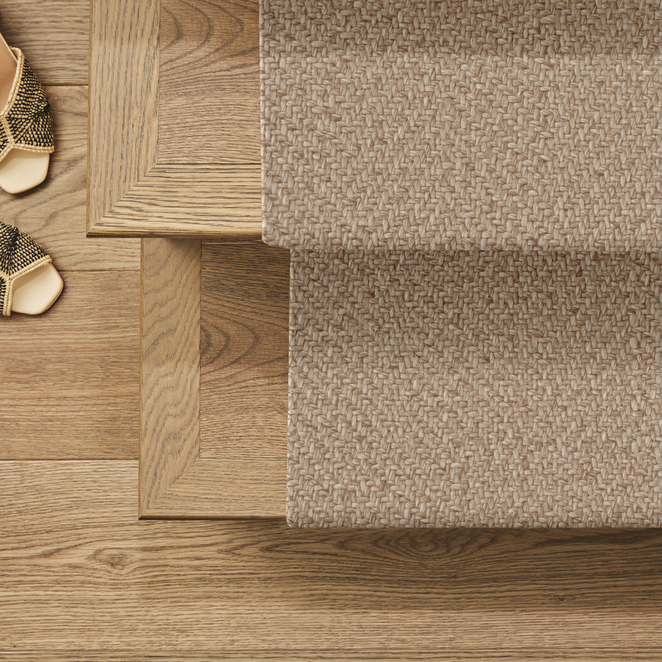 INTERWOVEN BAMBOO ROOM