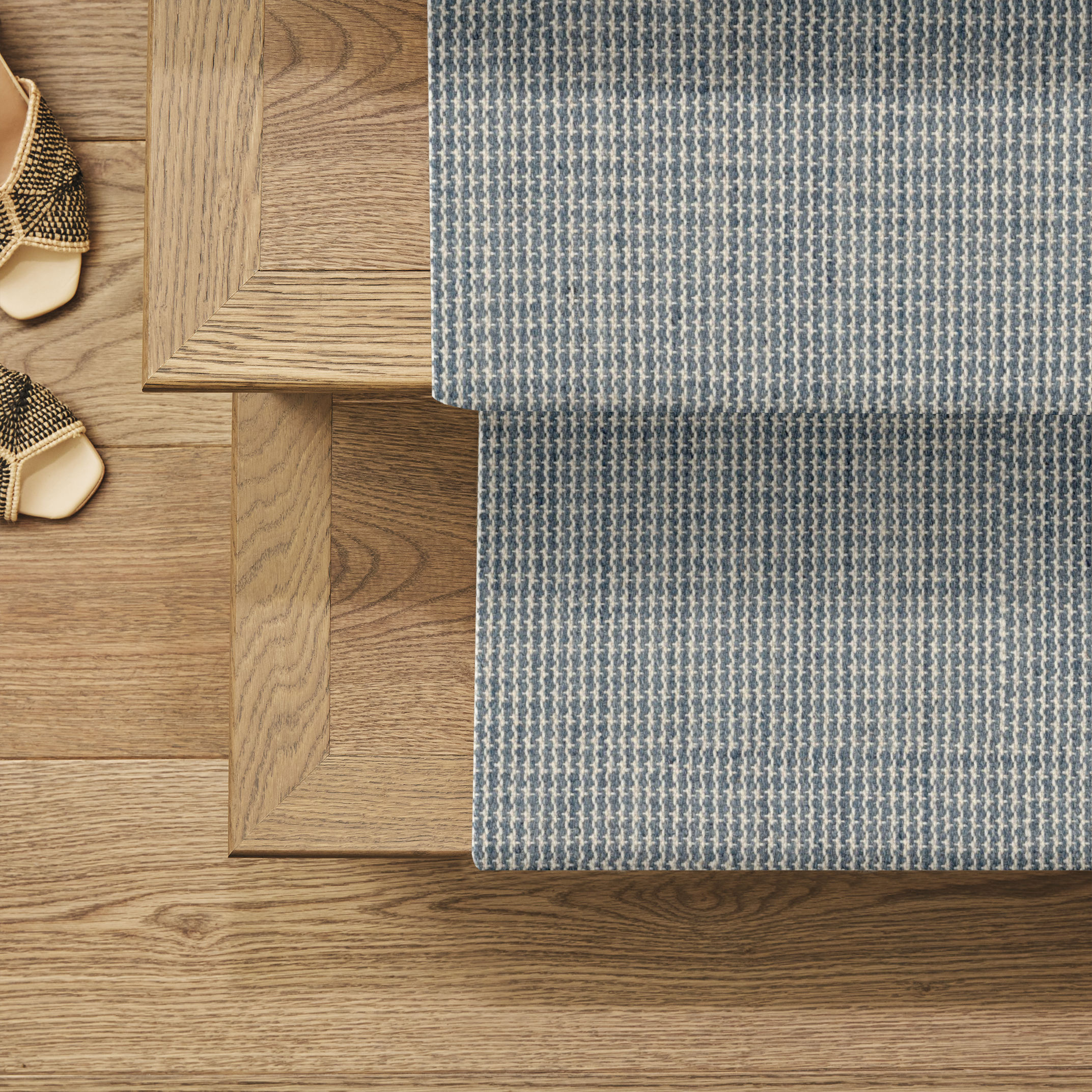 TAPESTRY BLUE CRAB ROOM