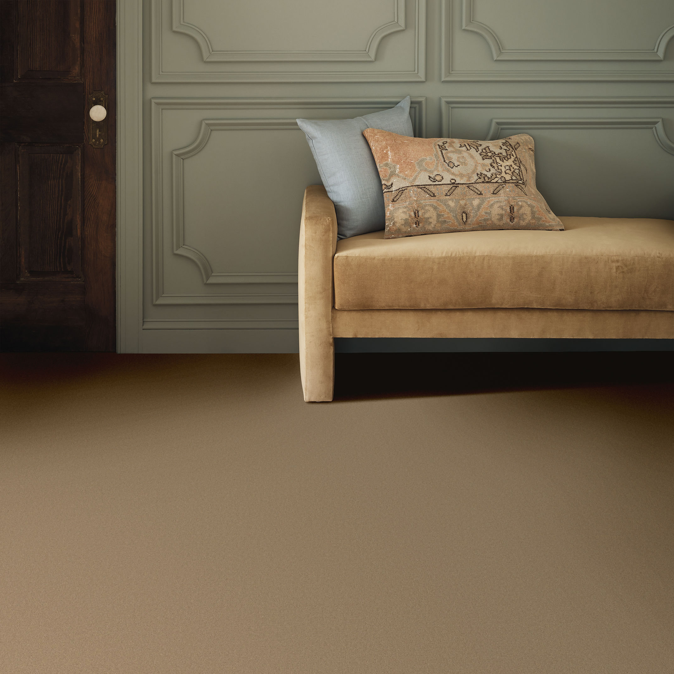 FINERY MYSTIC GOLD ROOM