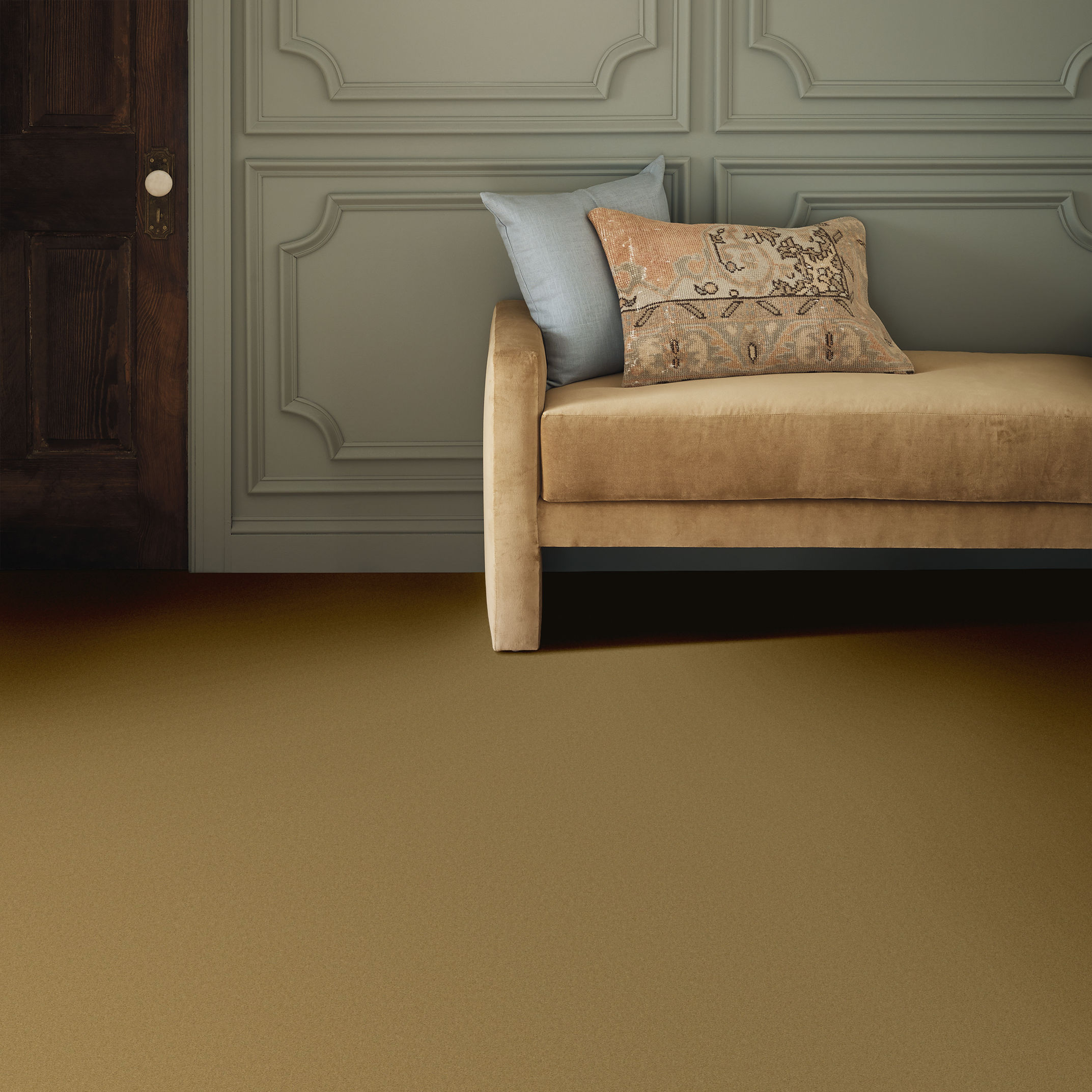 FINERY GOLD COIN ROOM