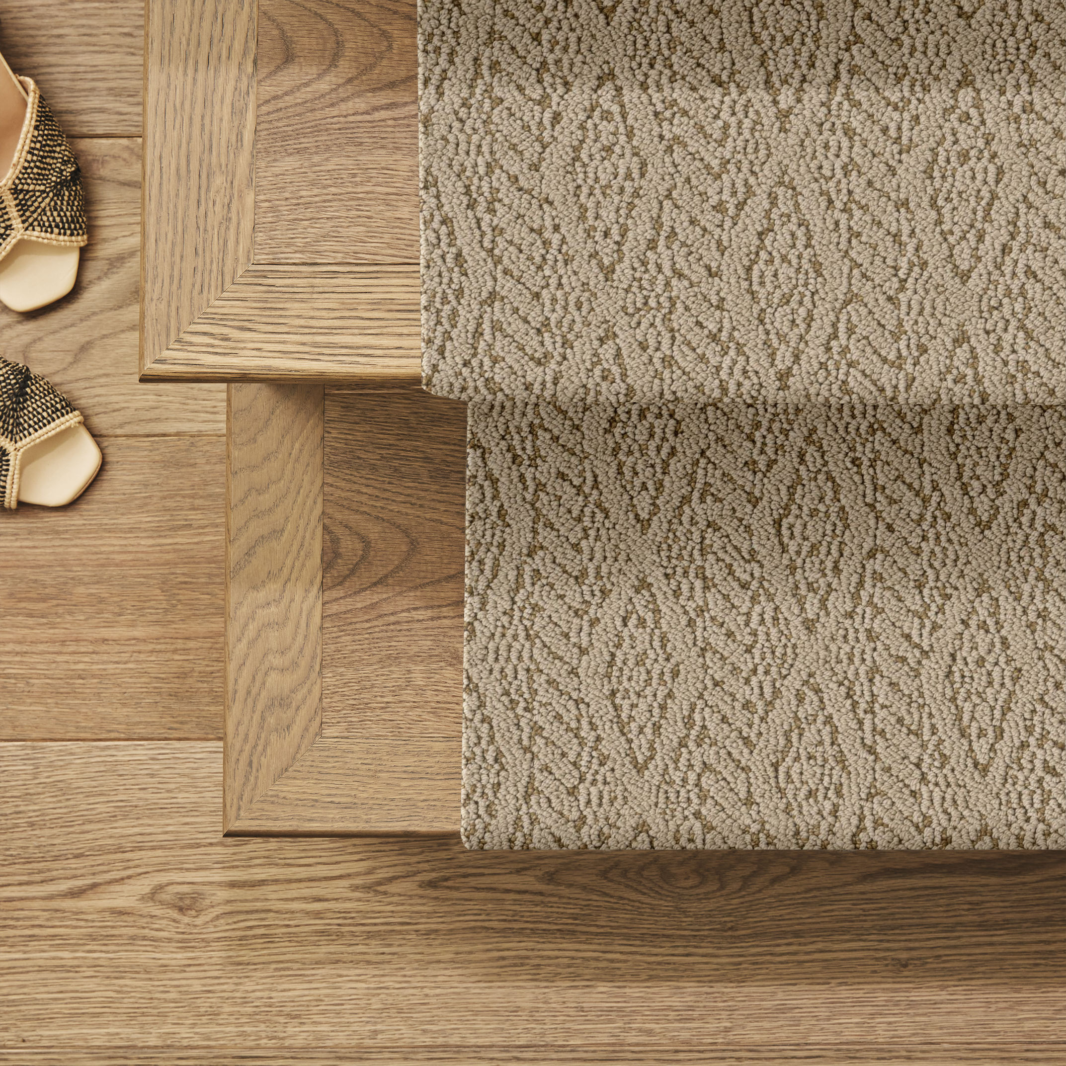 CROCHET WINDSWEPT LEAVES ROOM