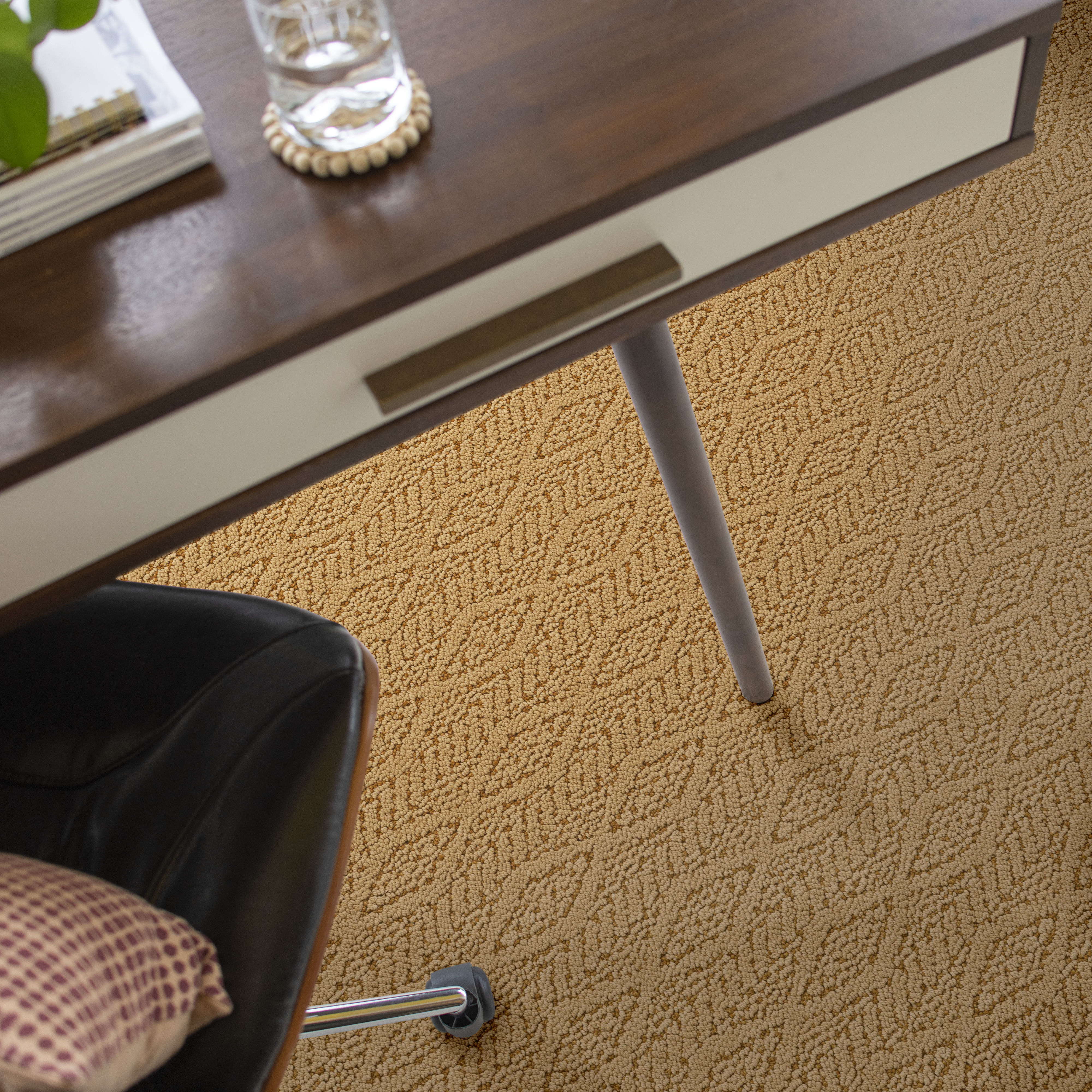 CROCHET RADIANCE ROOM in room