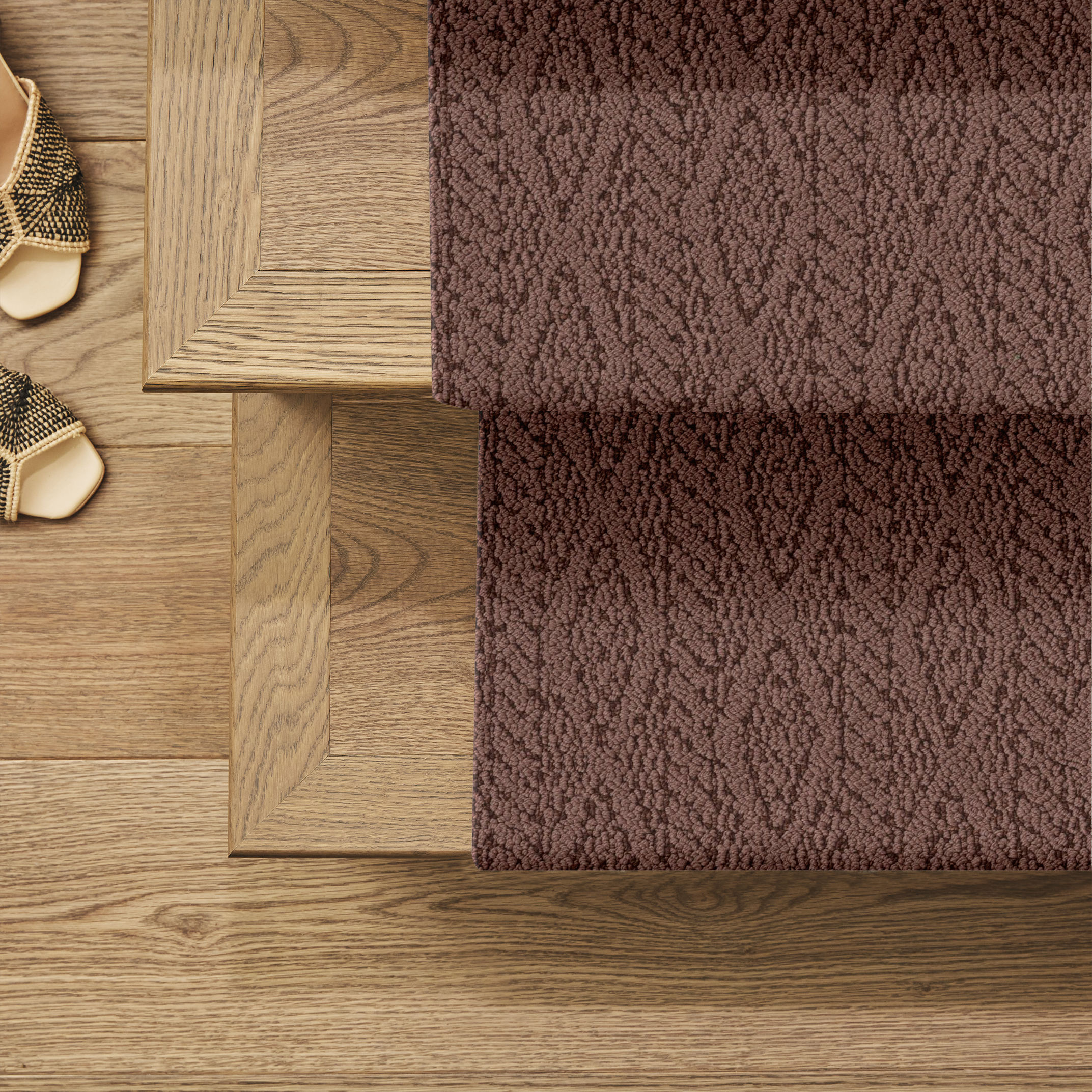 CROCHET SPANISH CHESTNUT ROOM