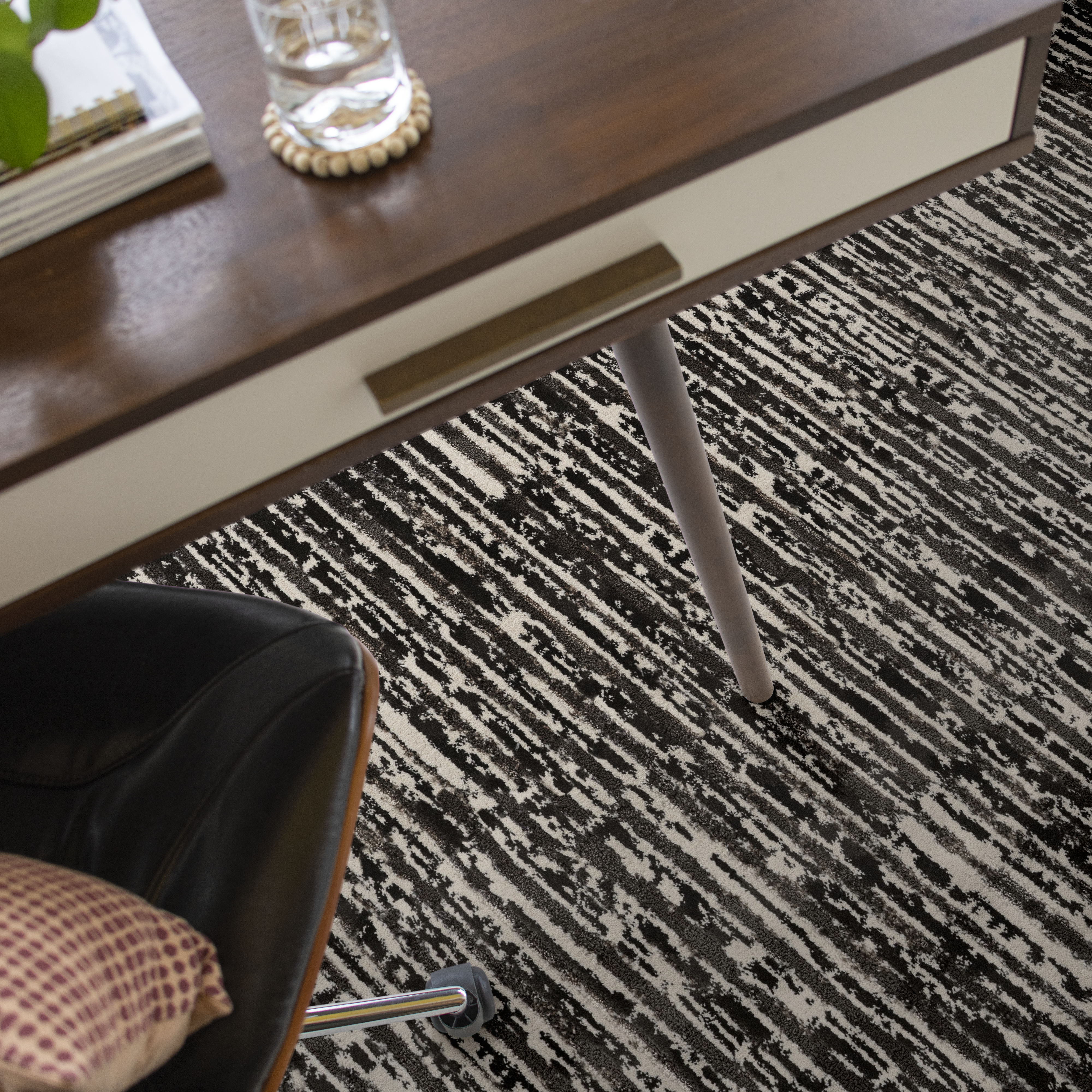 ZION MODERN VIBE ROOM in room