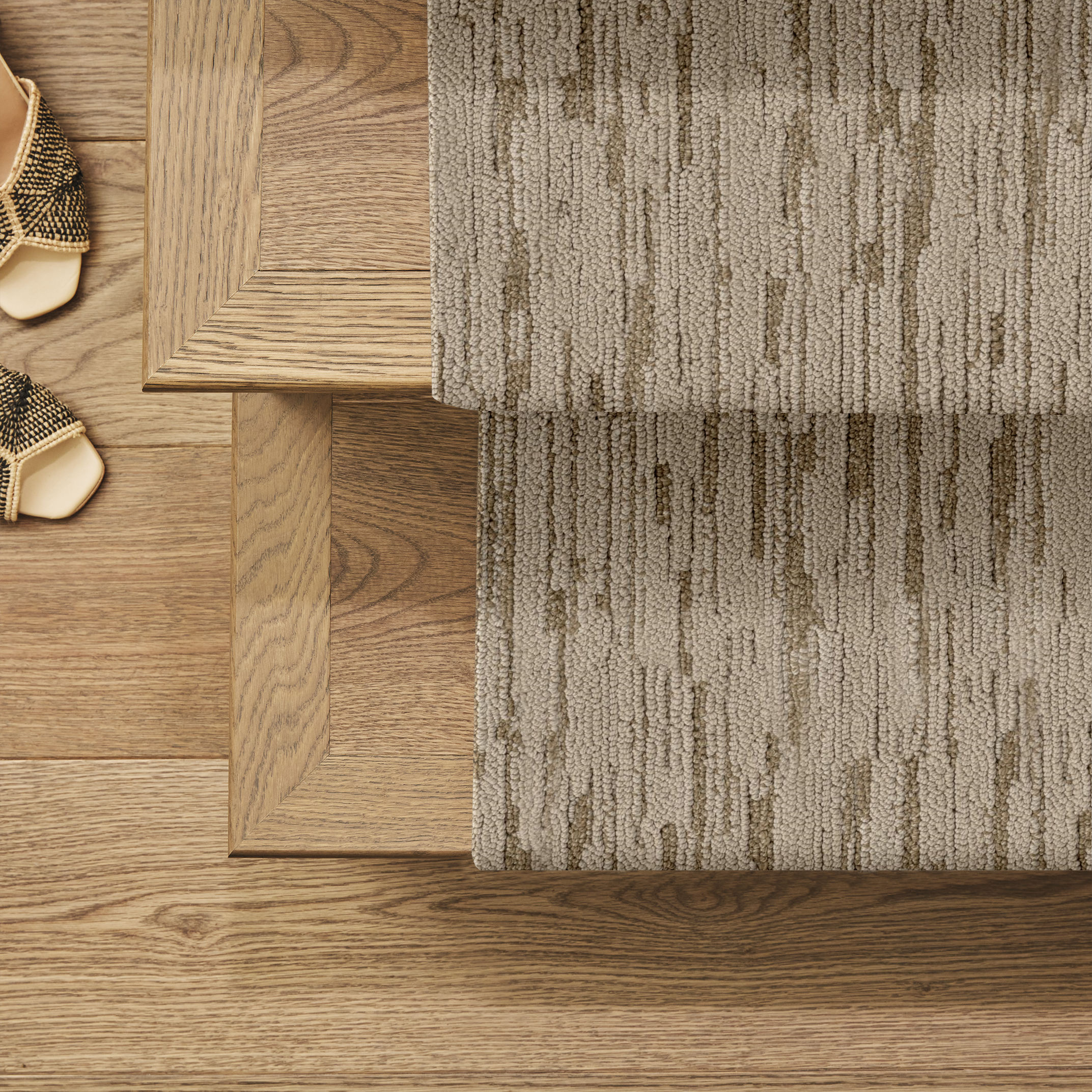 LOOM WINDSWEPT LEAVES ROOM