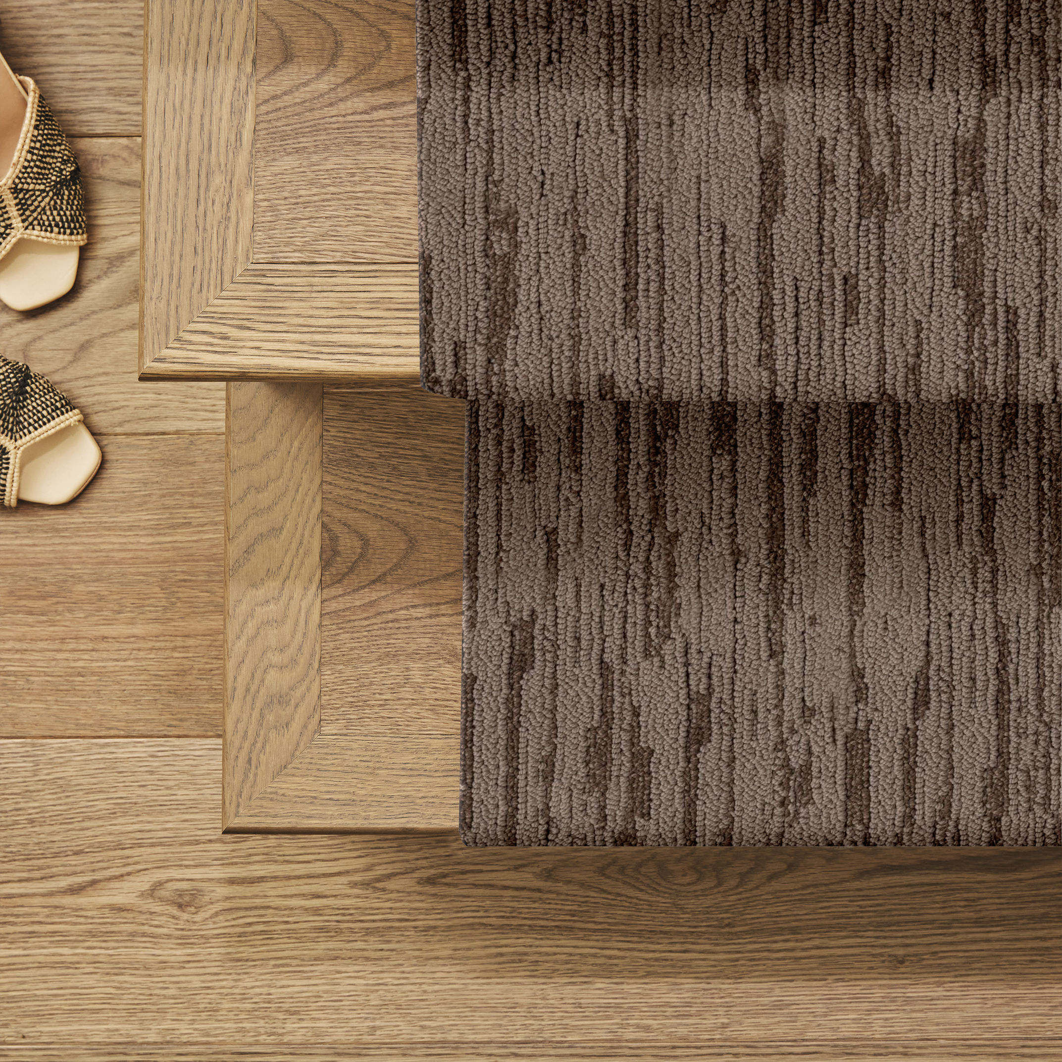 LOOM WILD MUSTANG ROOM