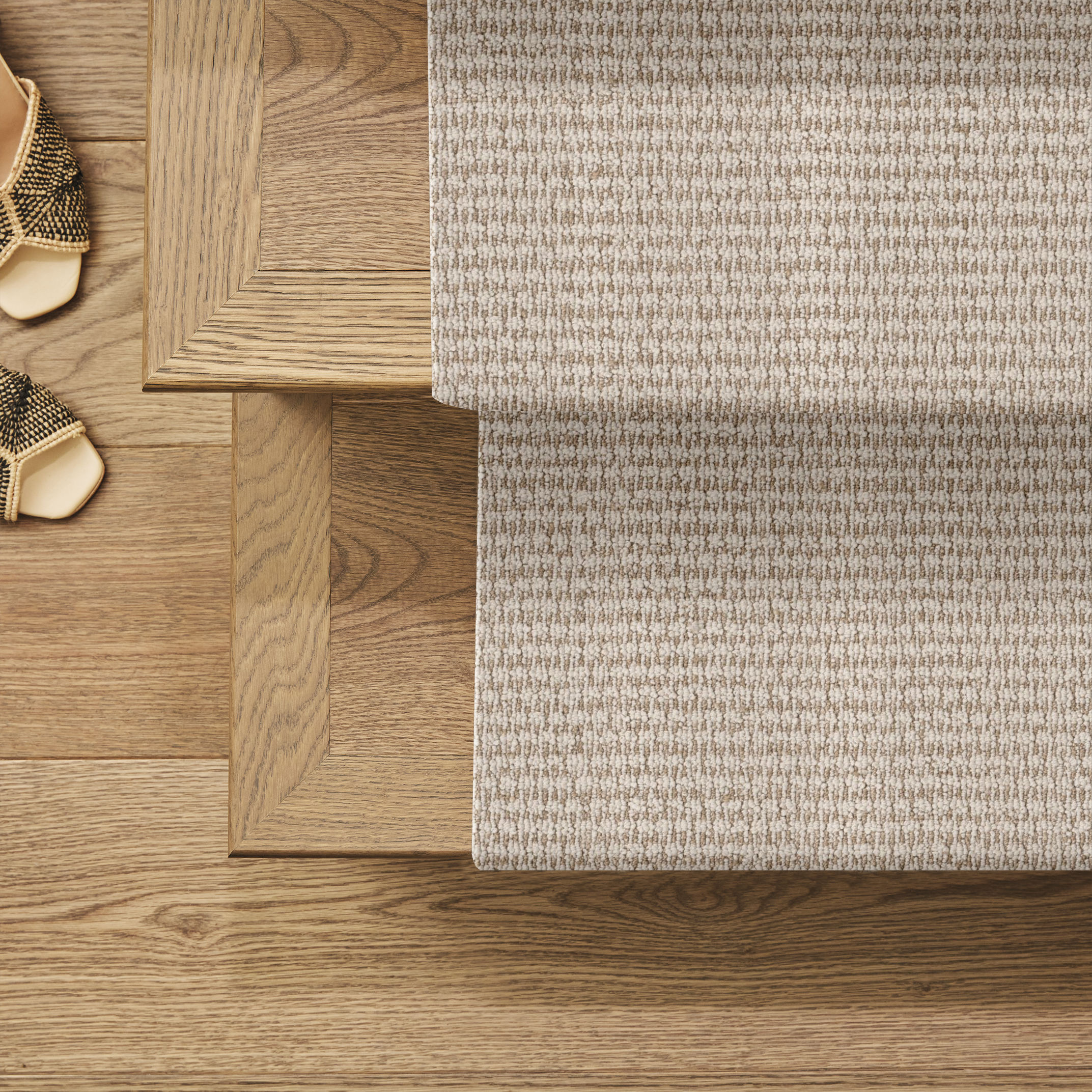 LAINE WIND SWEPT ROOM