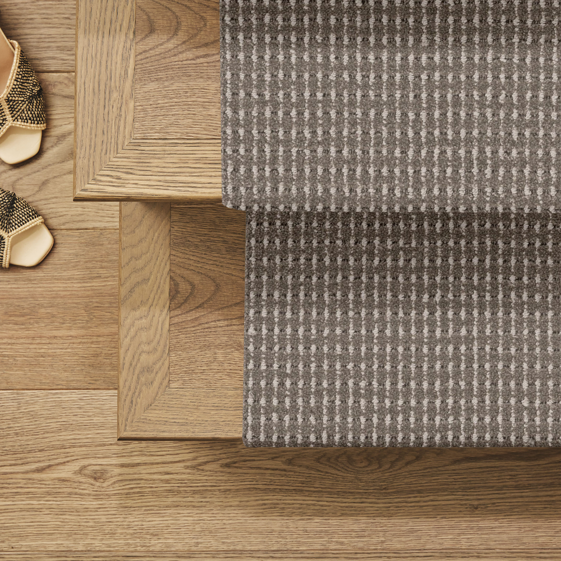 RHODE RIVERBANK ROOM