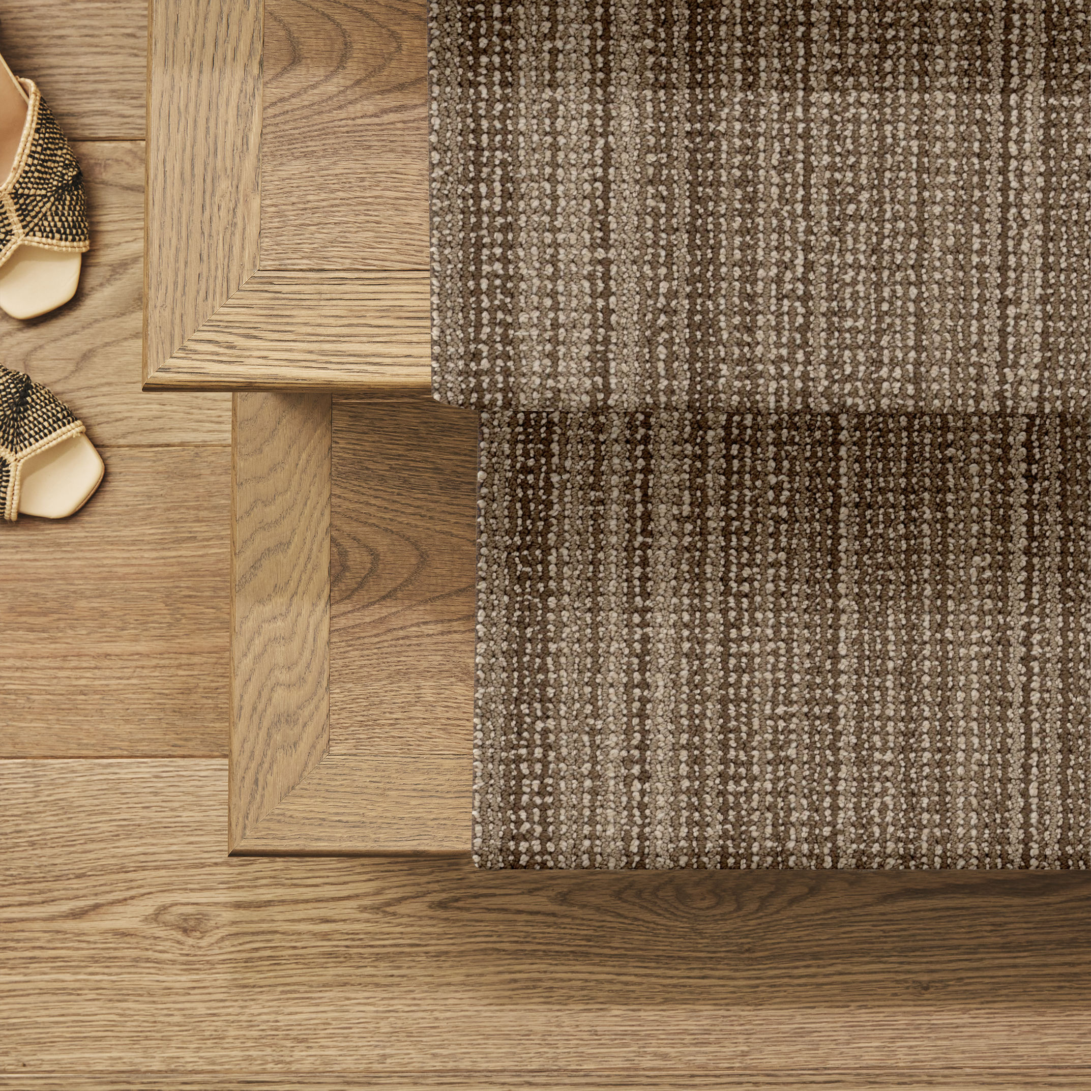 IN RHYTHM WARM TAN ROOM