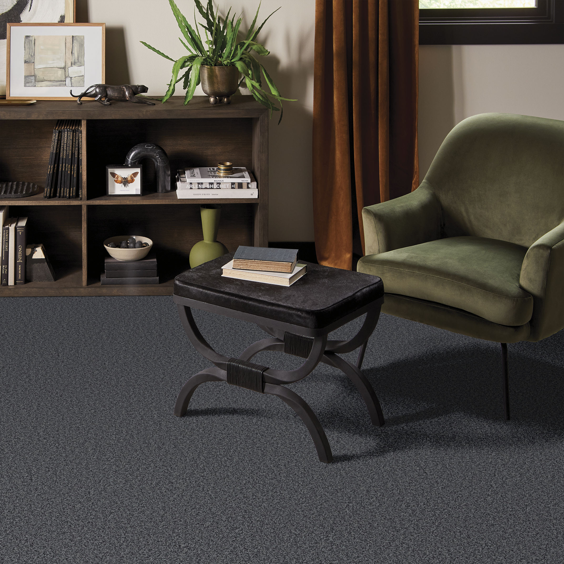 MIRA NOVA TAILORED ROOM