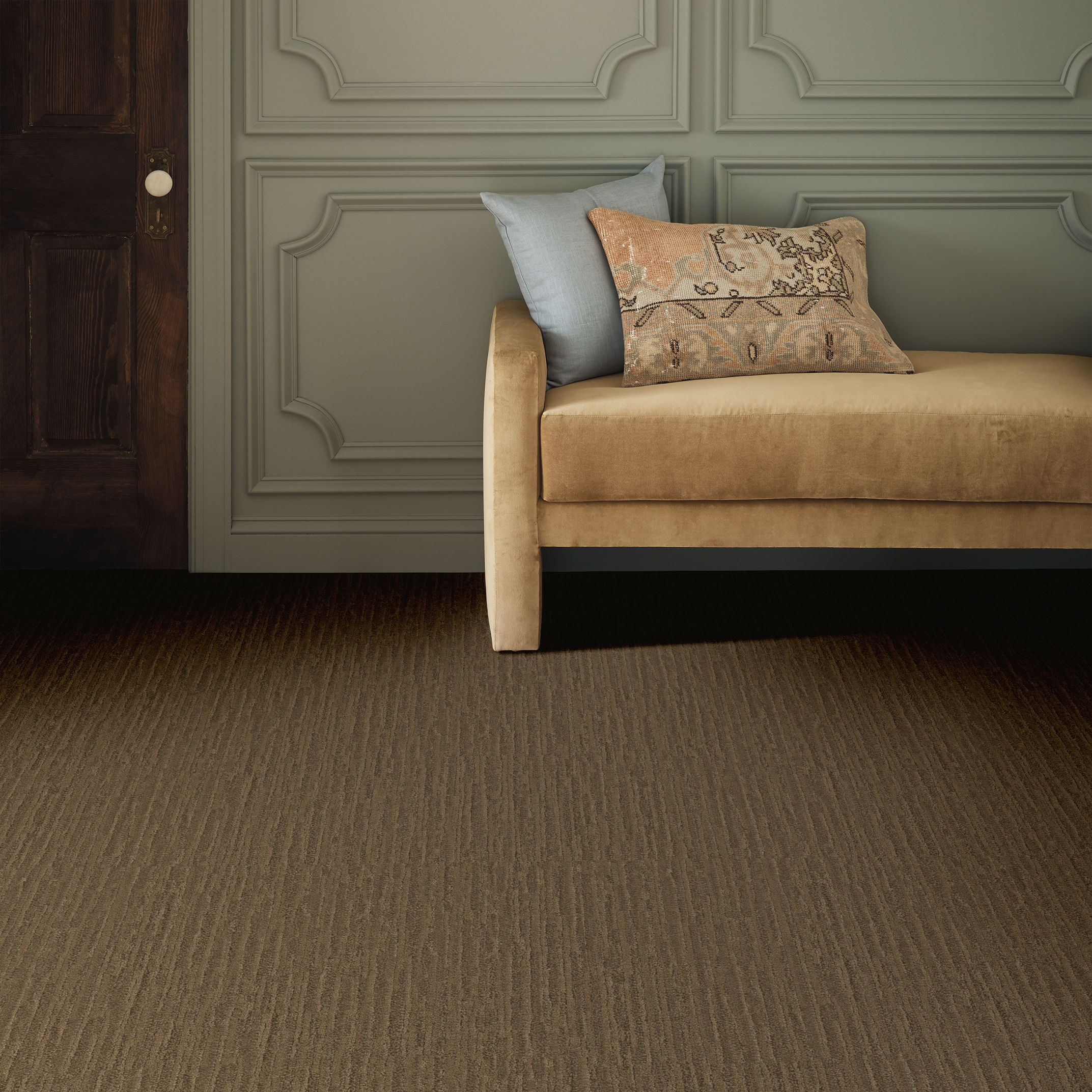 STITCH CHESTNUT ROOM