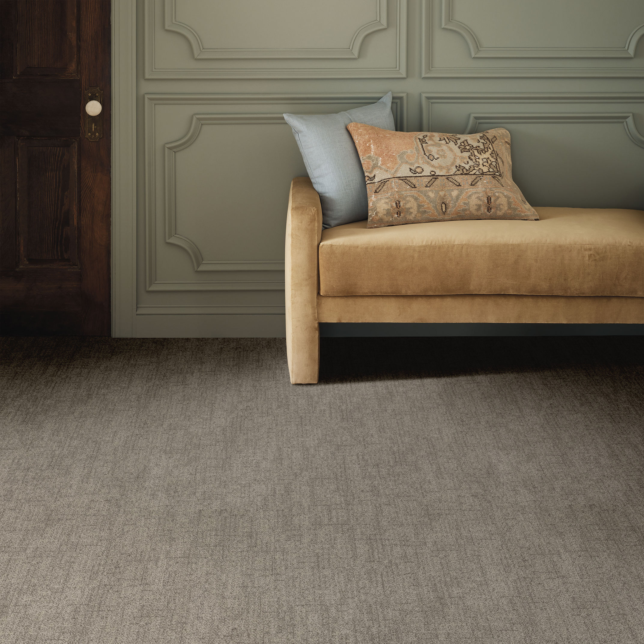 SILHOUETTE TAUPE HAZE ROOM