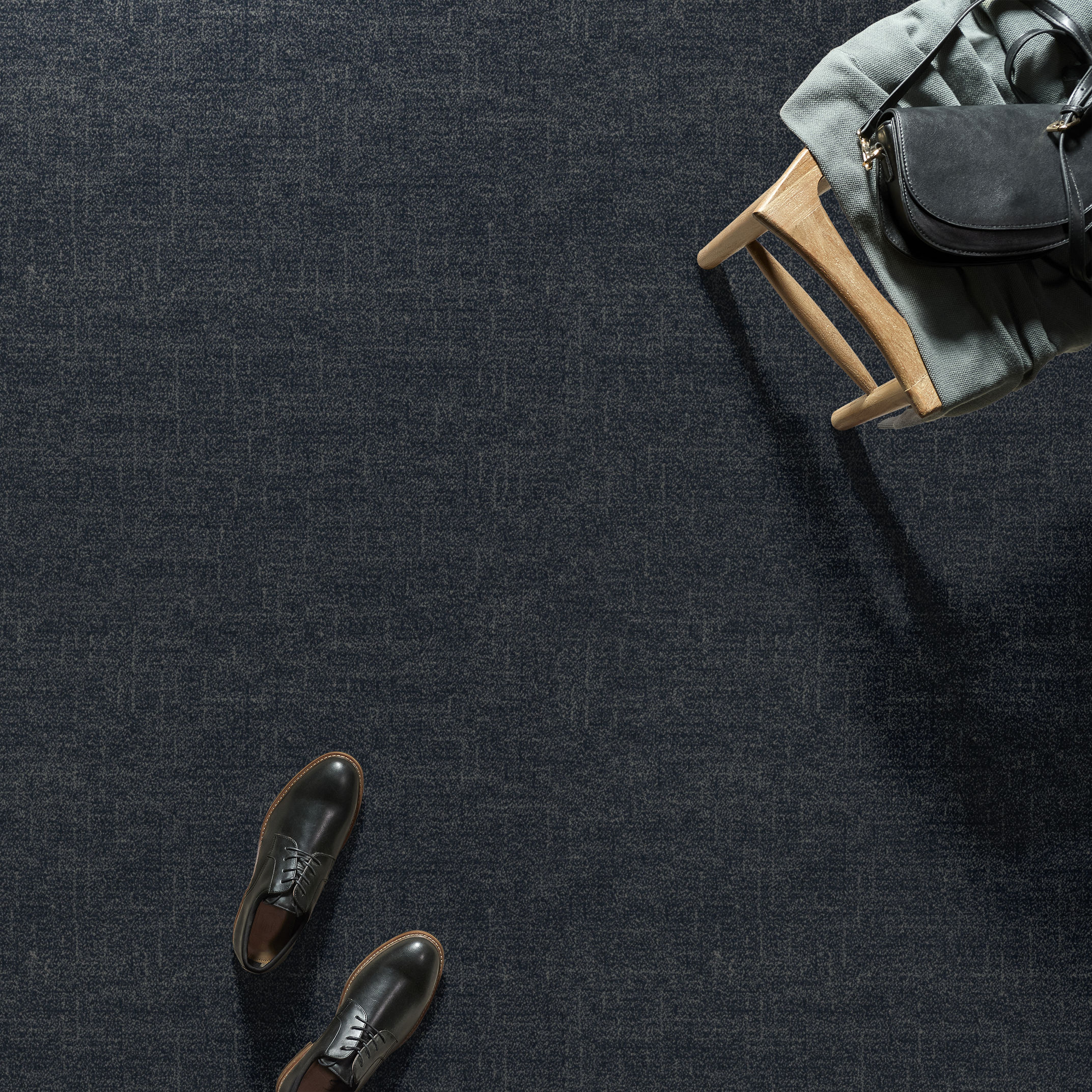 SILHOUETTE TRUE NAVY ROOM