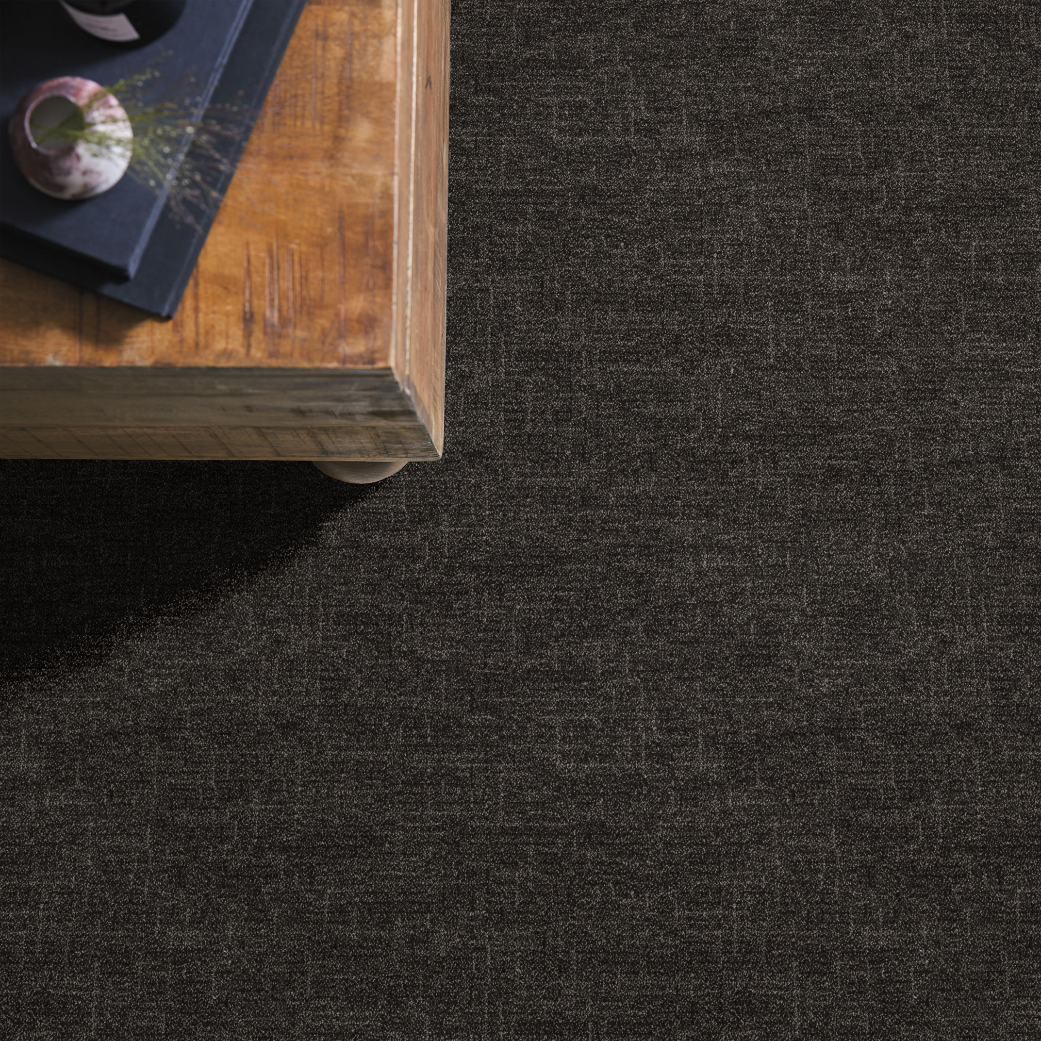 SILHOUETTE EBONY ROOM