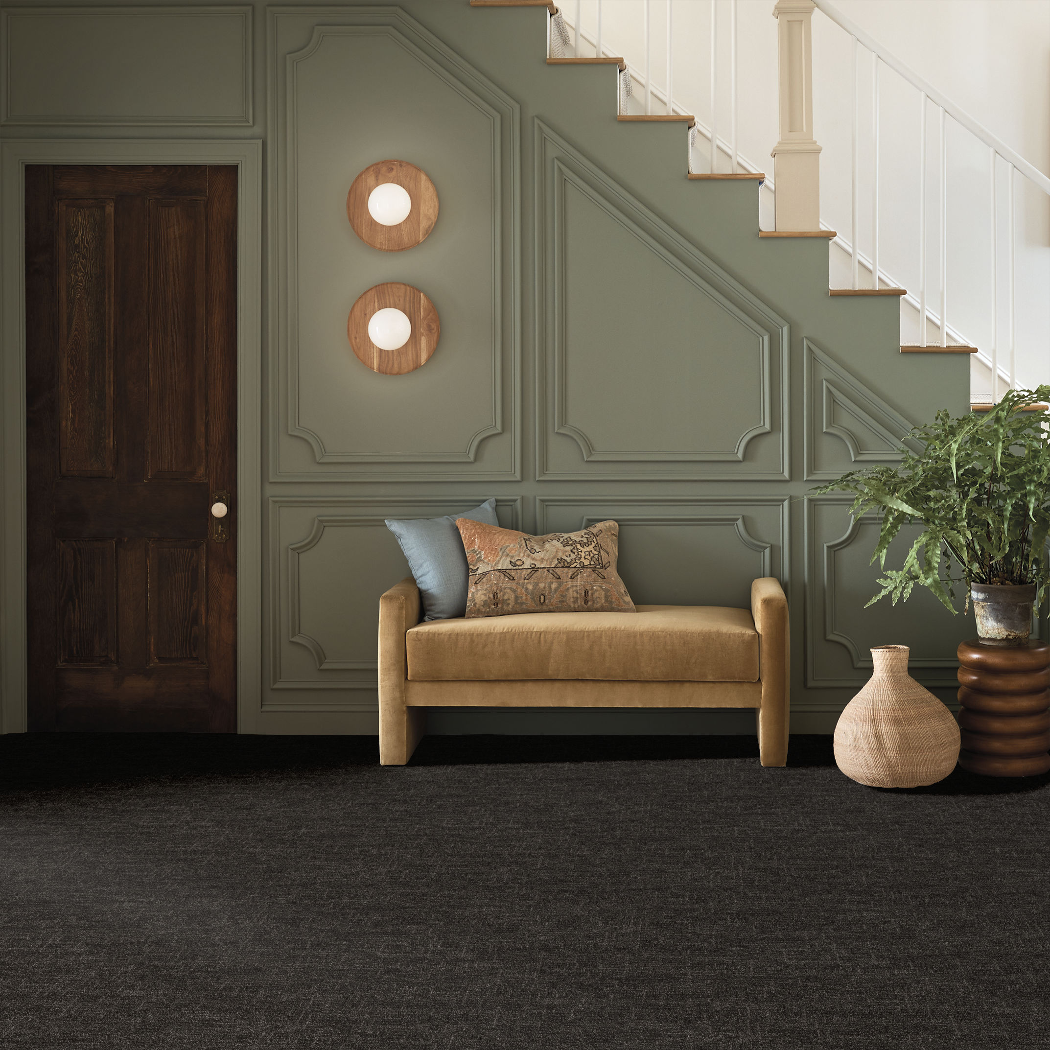 SILHOUETTE EBONY ROOM