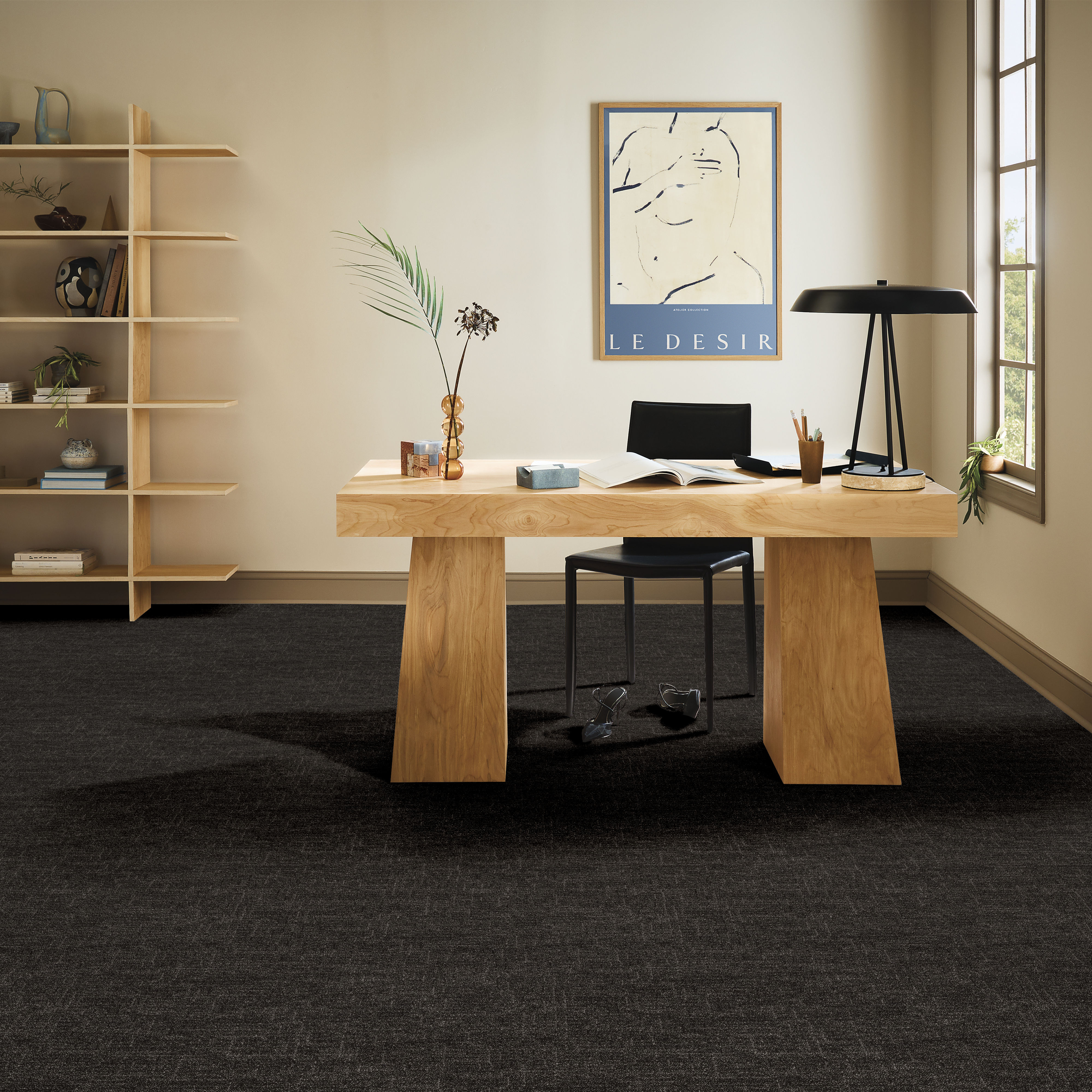 SILHOUETTE EBONY ROOM